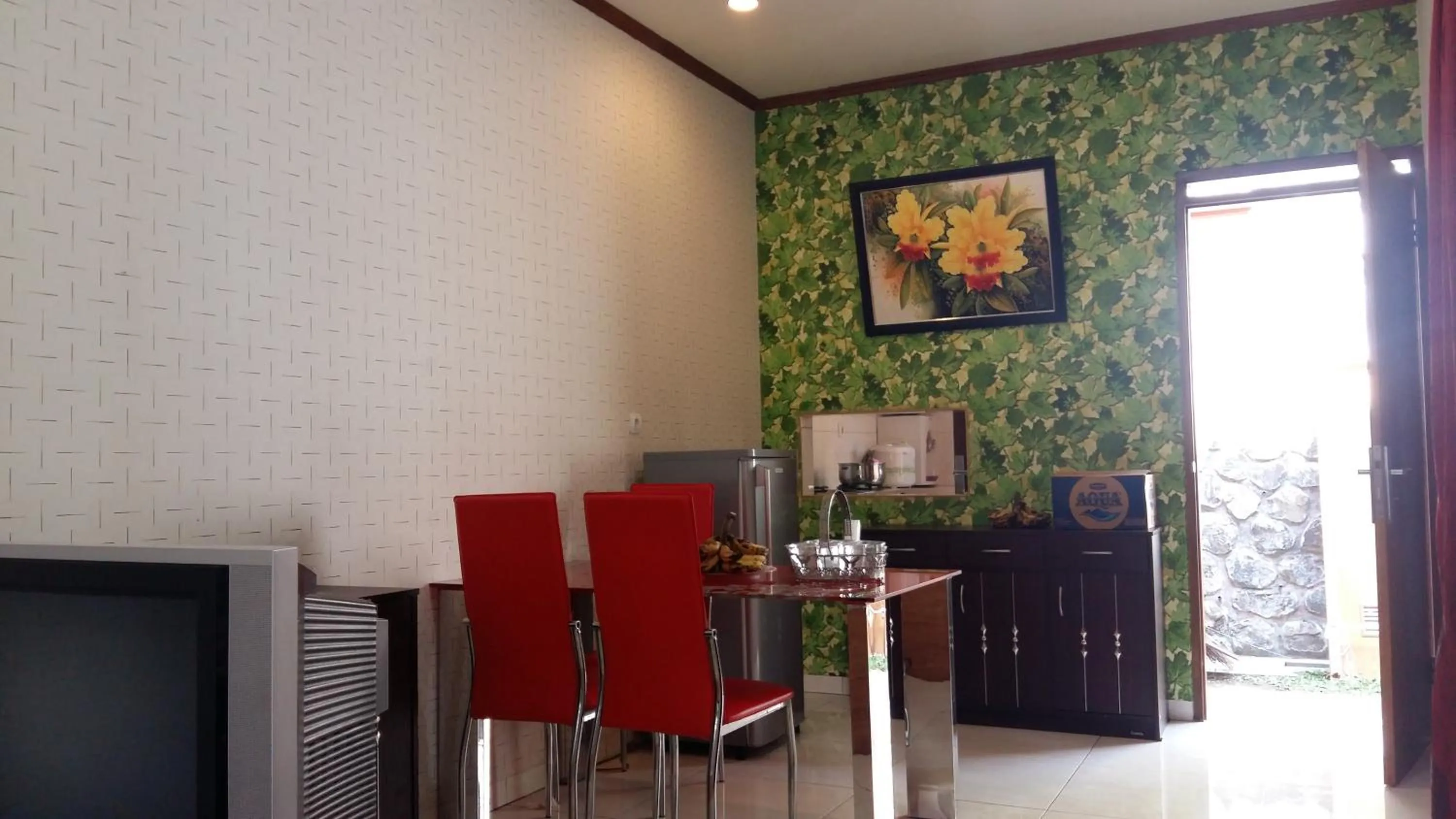 Dining area in Villa Roemi