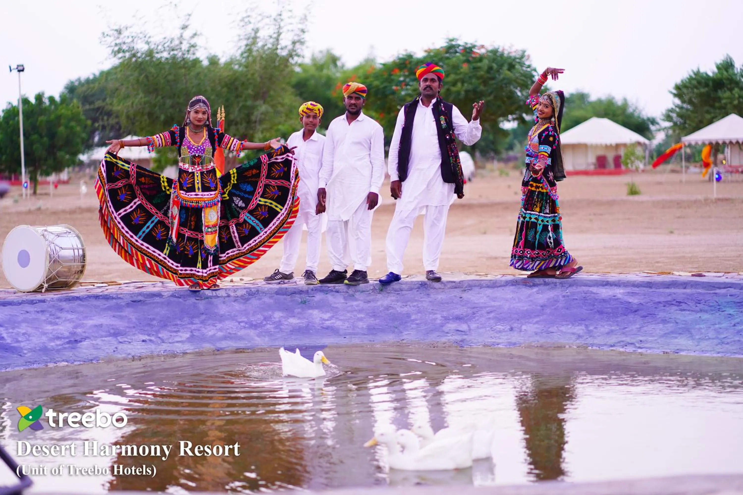 Evening entertainment in Treebo Desert Harmony Camp