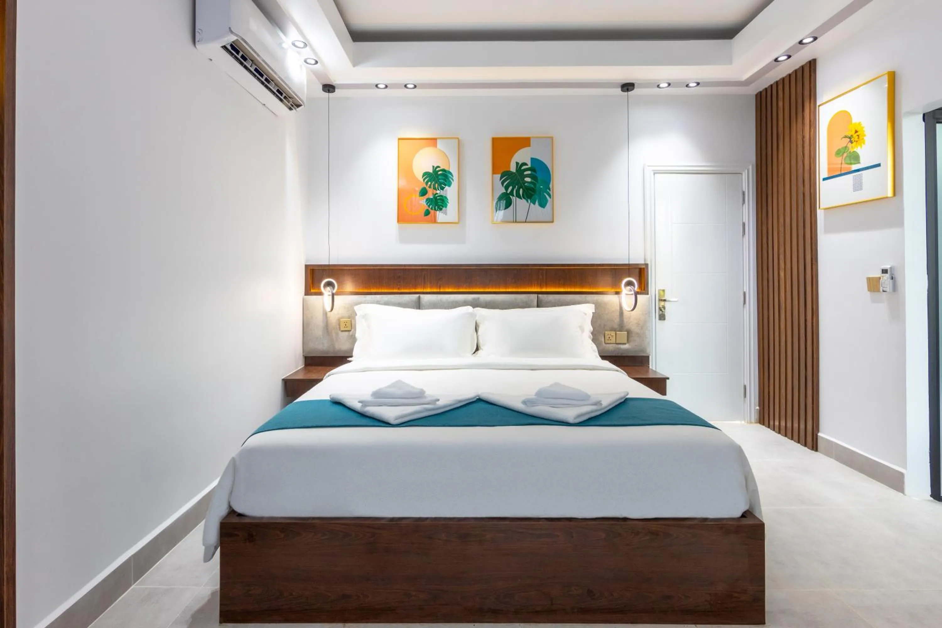 Bedroom in SS Villa & Resort