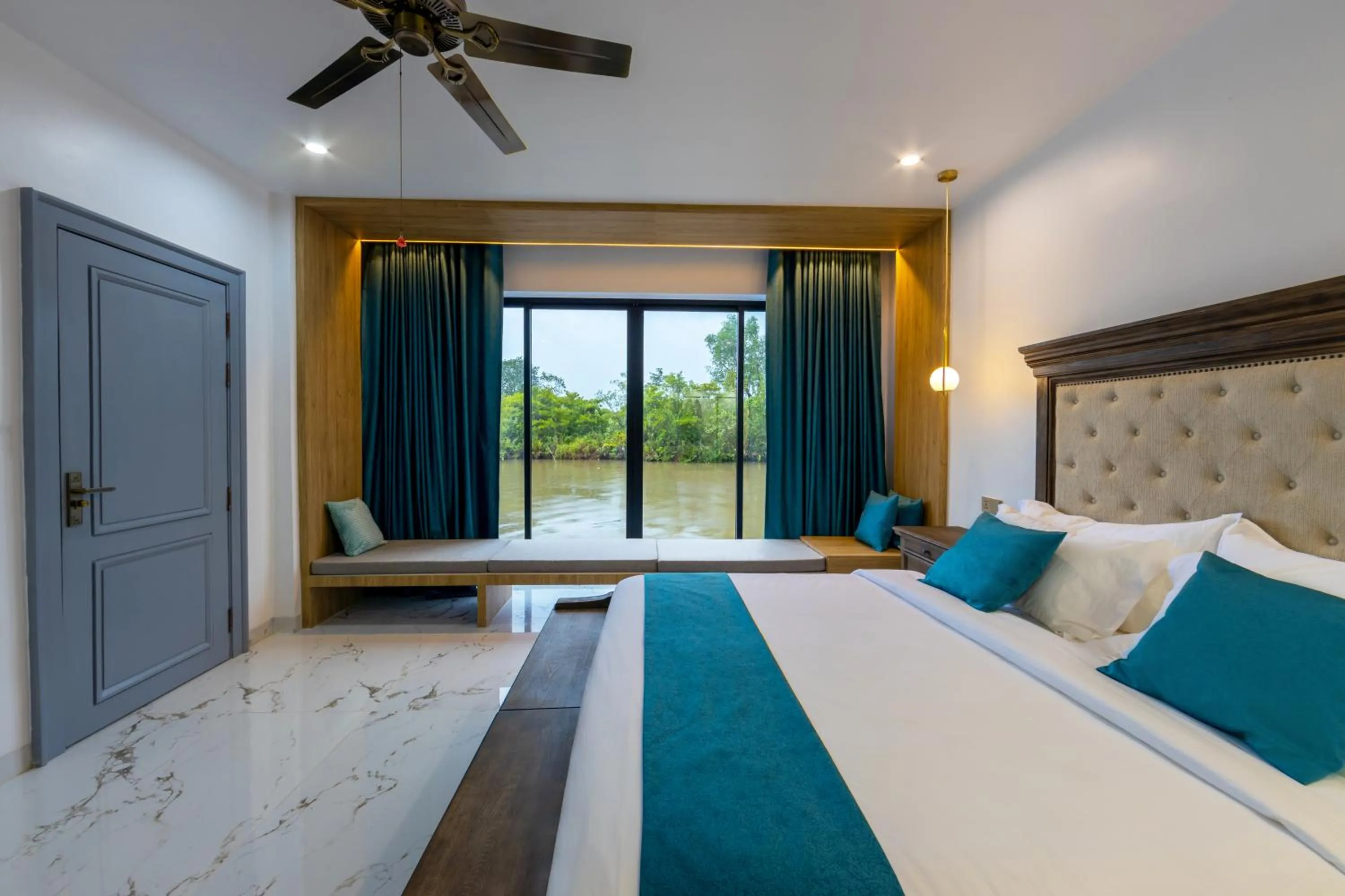 Bedroom in SS Villa & Resort