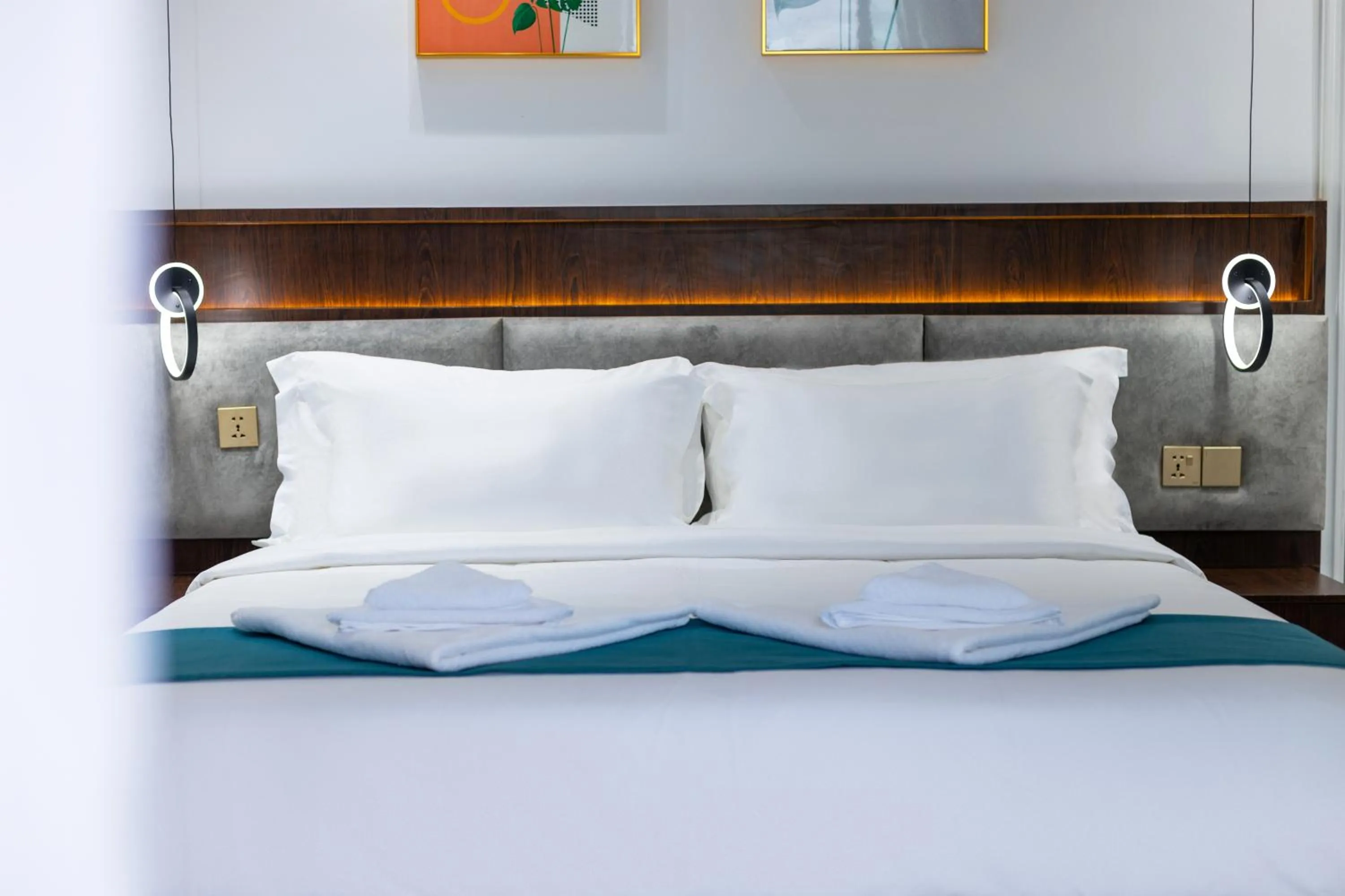 Bedroom in SS Villa & Resort