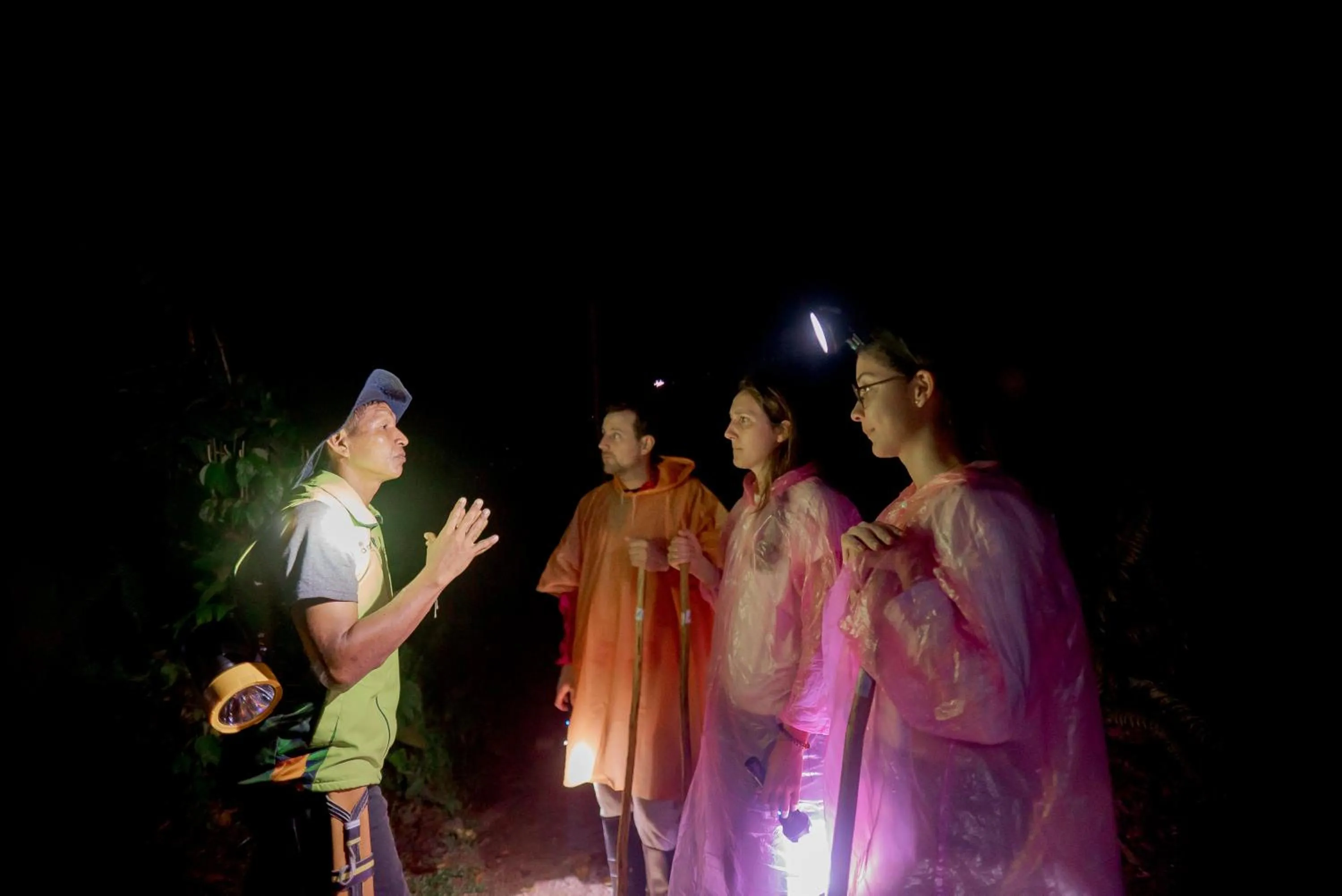 Hiking in Biohotel Arara River