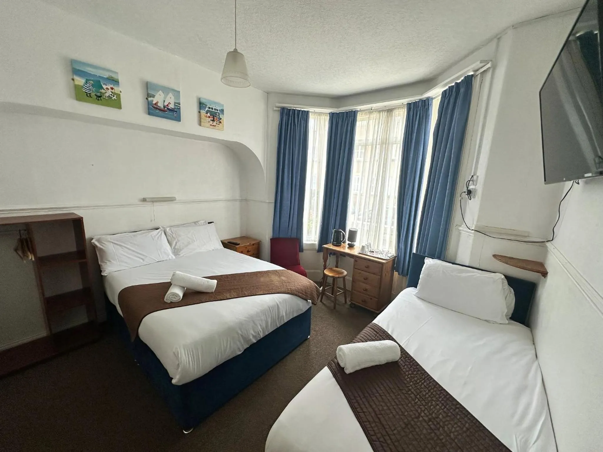 Bedroom, Bed in Granby Hotel