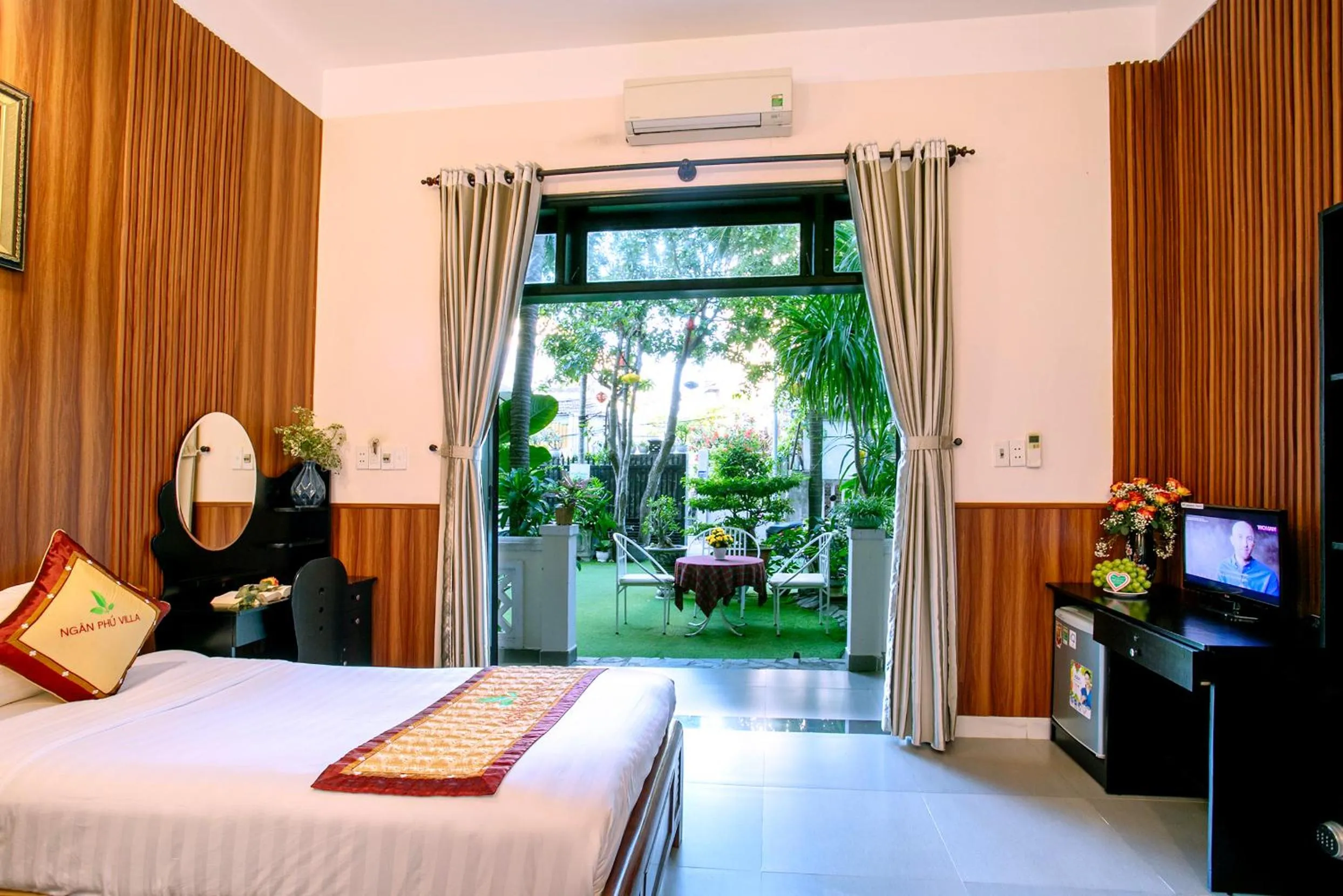 Bed in Ngan Phu Villa