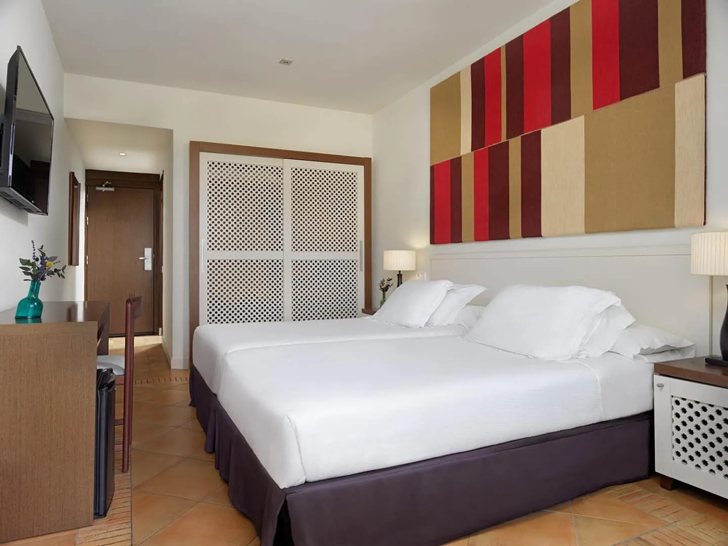 Photo of the whole room, Bed in H10 Vintage Salou - Adults Only