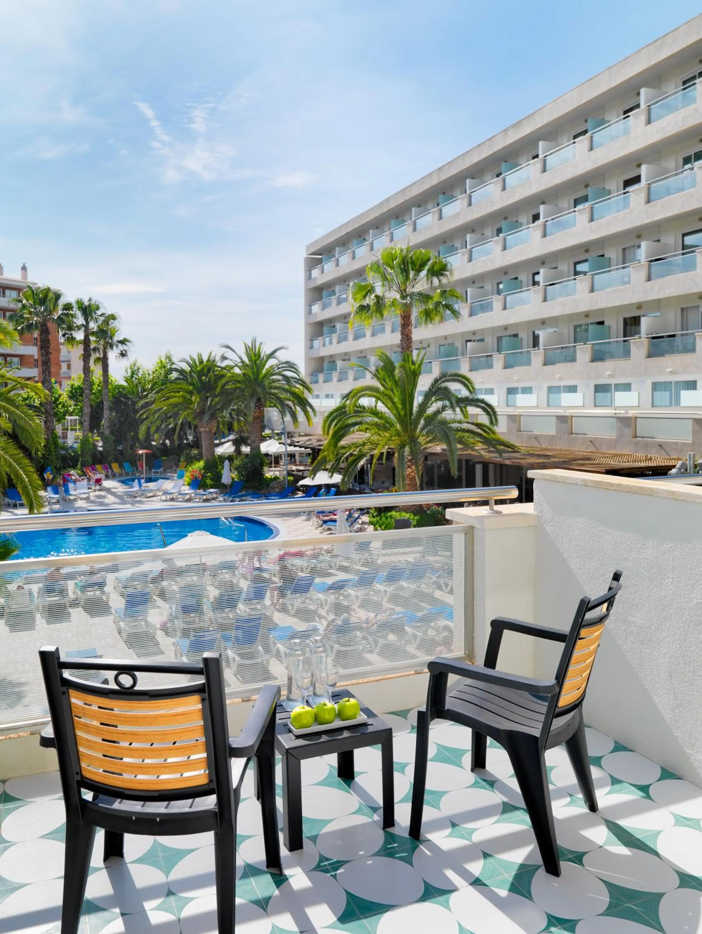 Balcony/Terrace in H10 Vintage Salou - Adults Only