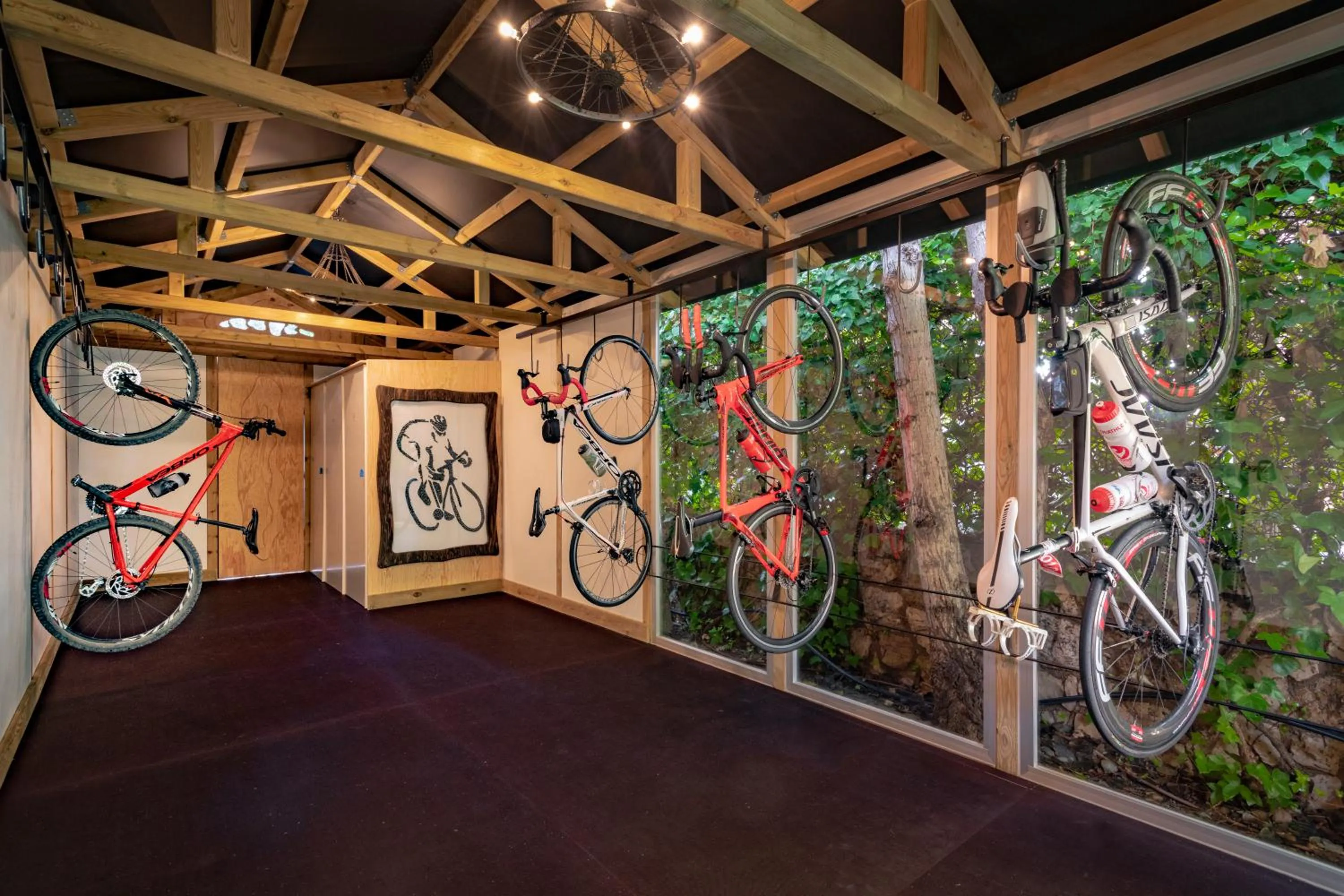 Cycling in H10 Vintage Salou - Adults Only