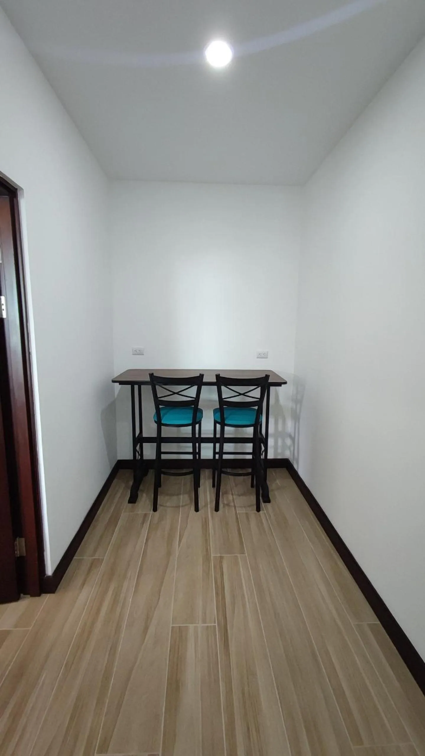 Dining area in Hotel Cayuga