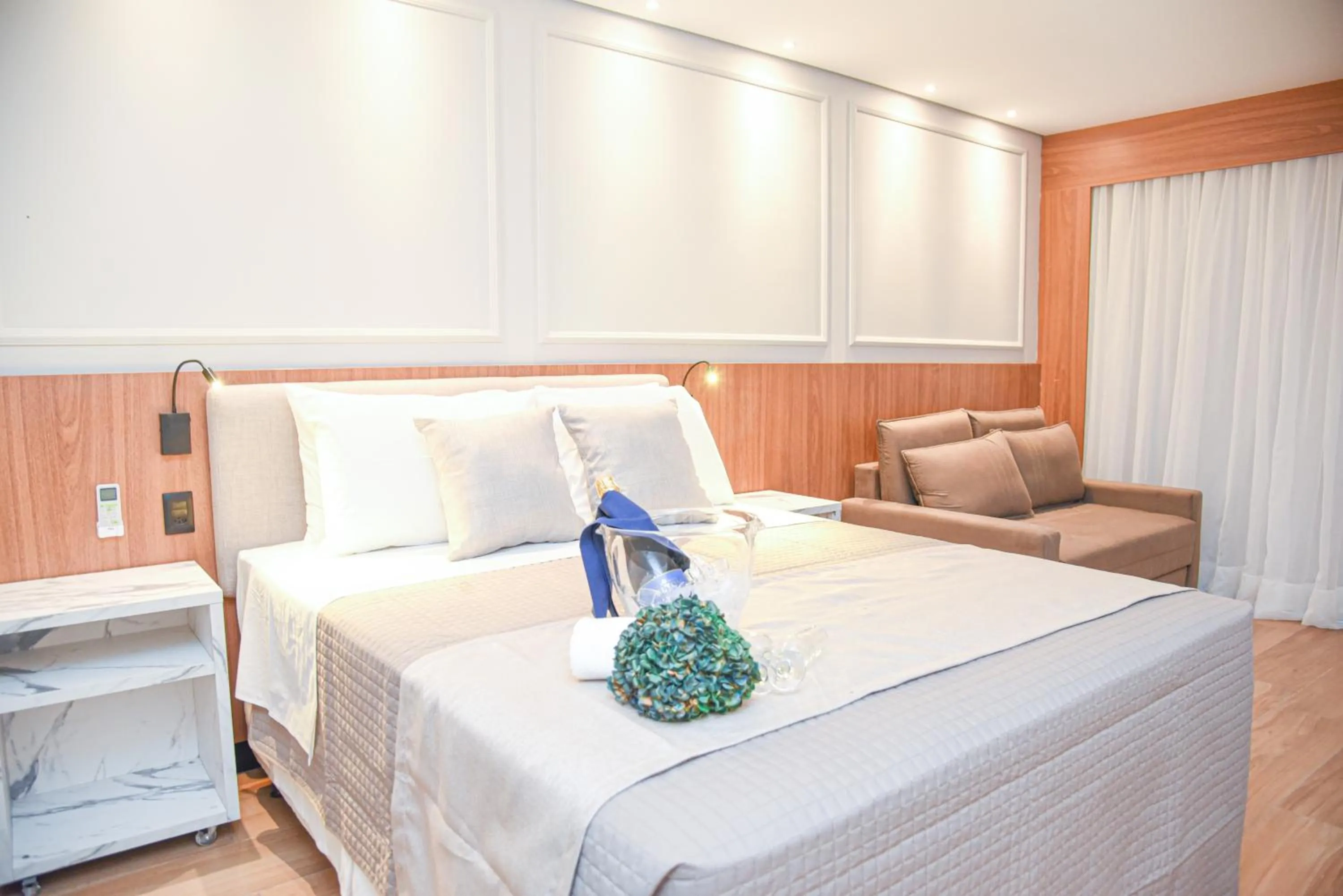 Bed in Hotel Titanic Penedo