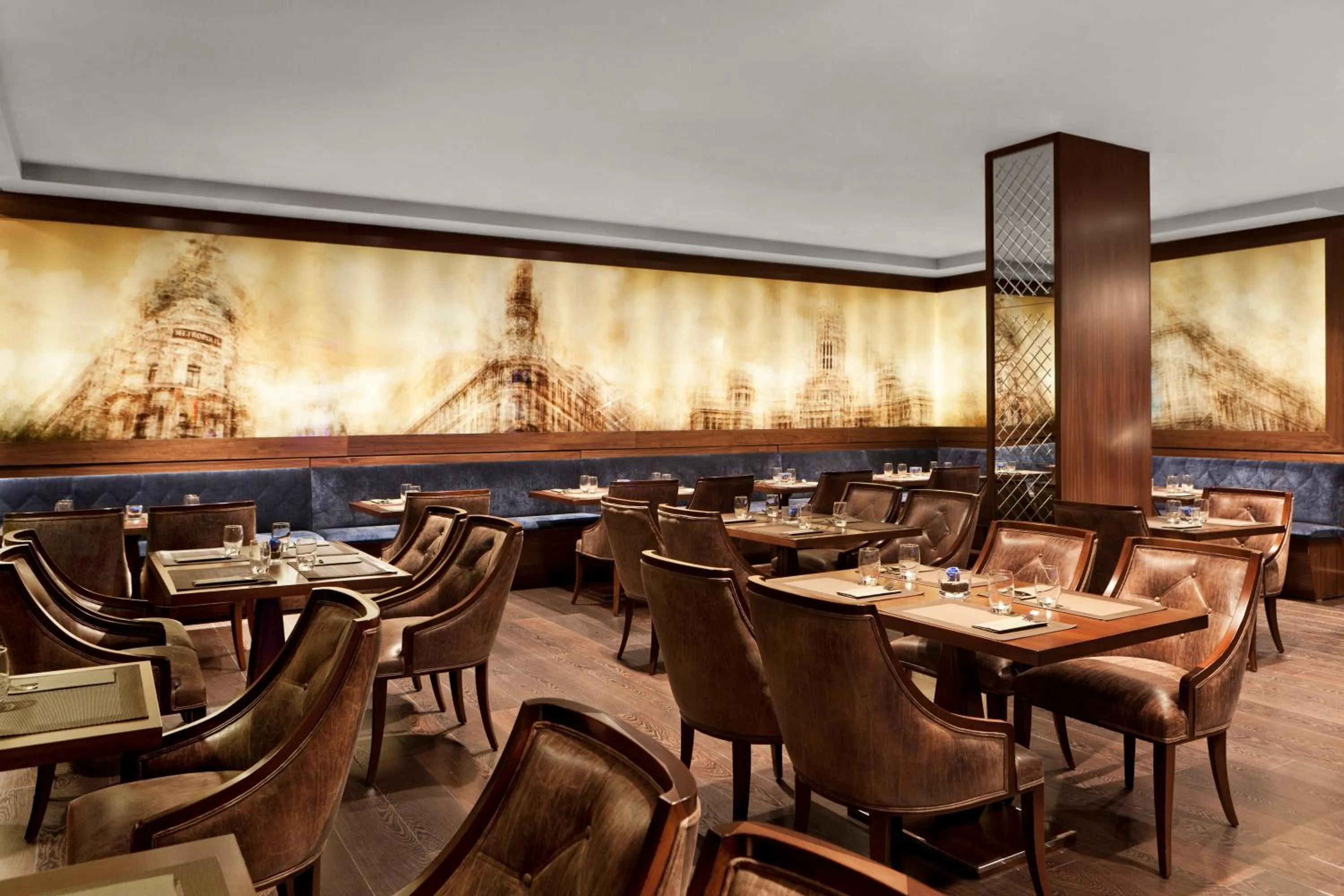 Restaurant/places to eat in Claridge Madrid