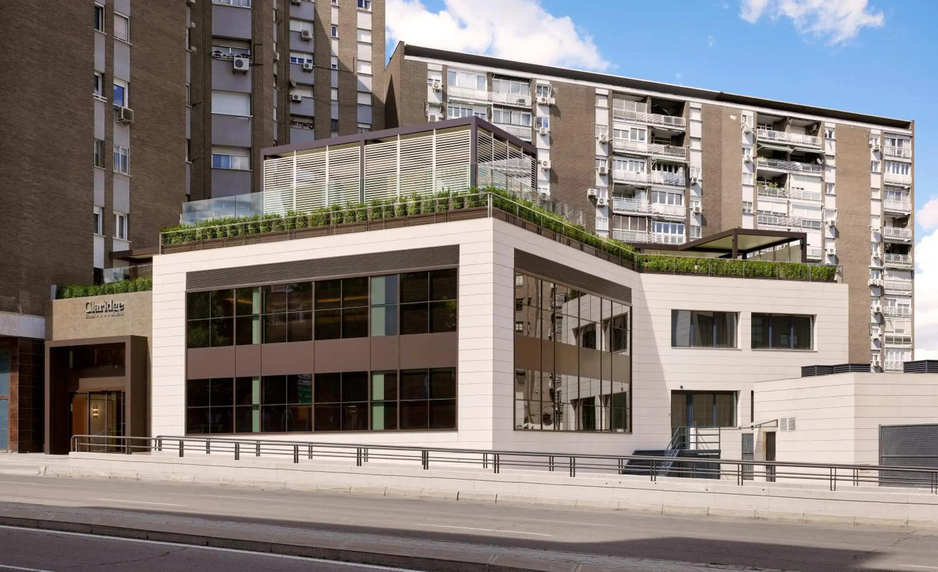 Property building in Claridge Madrid Property building in Claridge Madrid