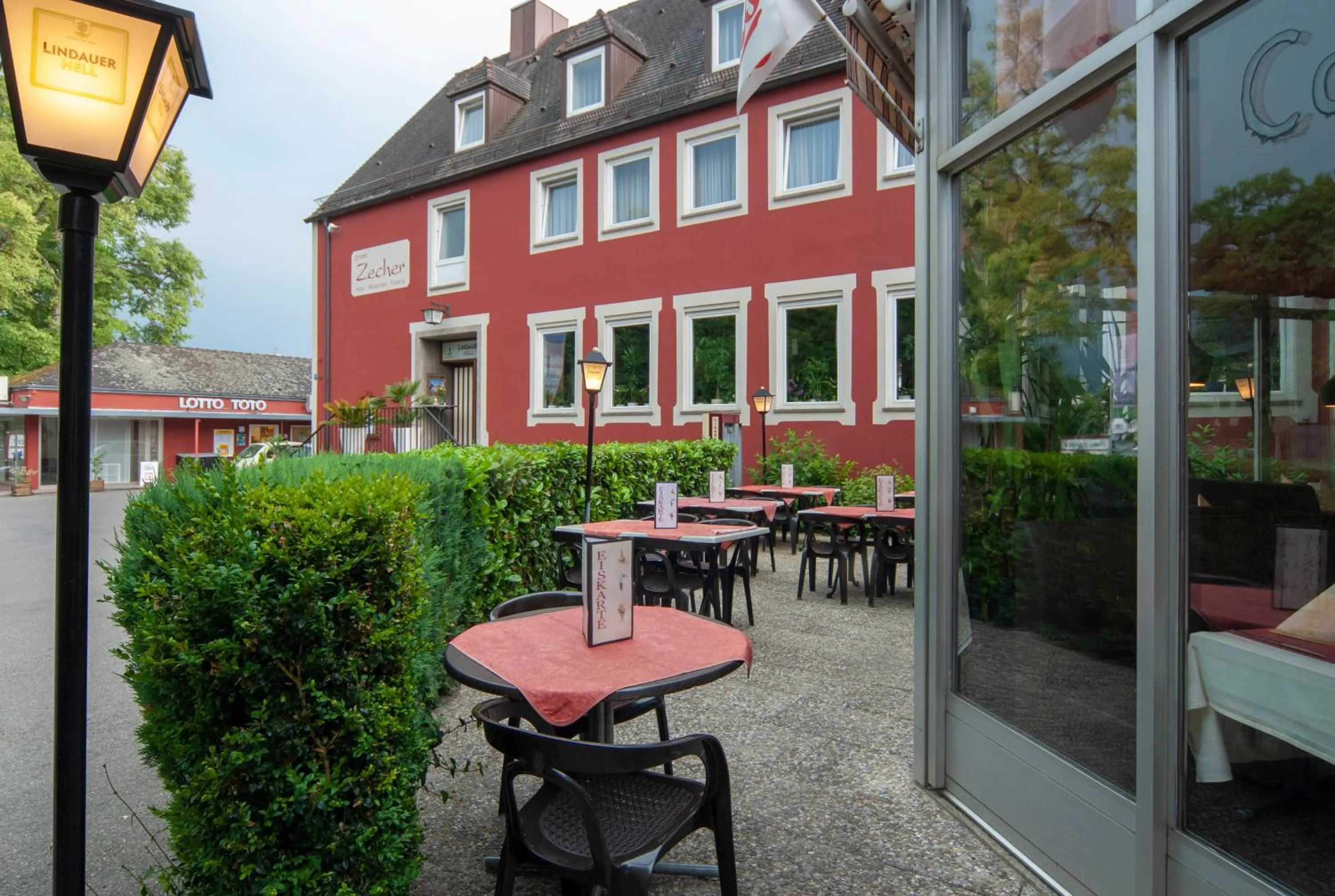 Hotel Gasthaus zum Zecher