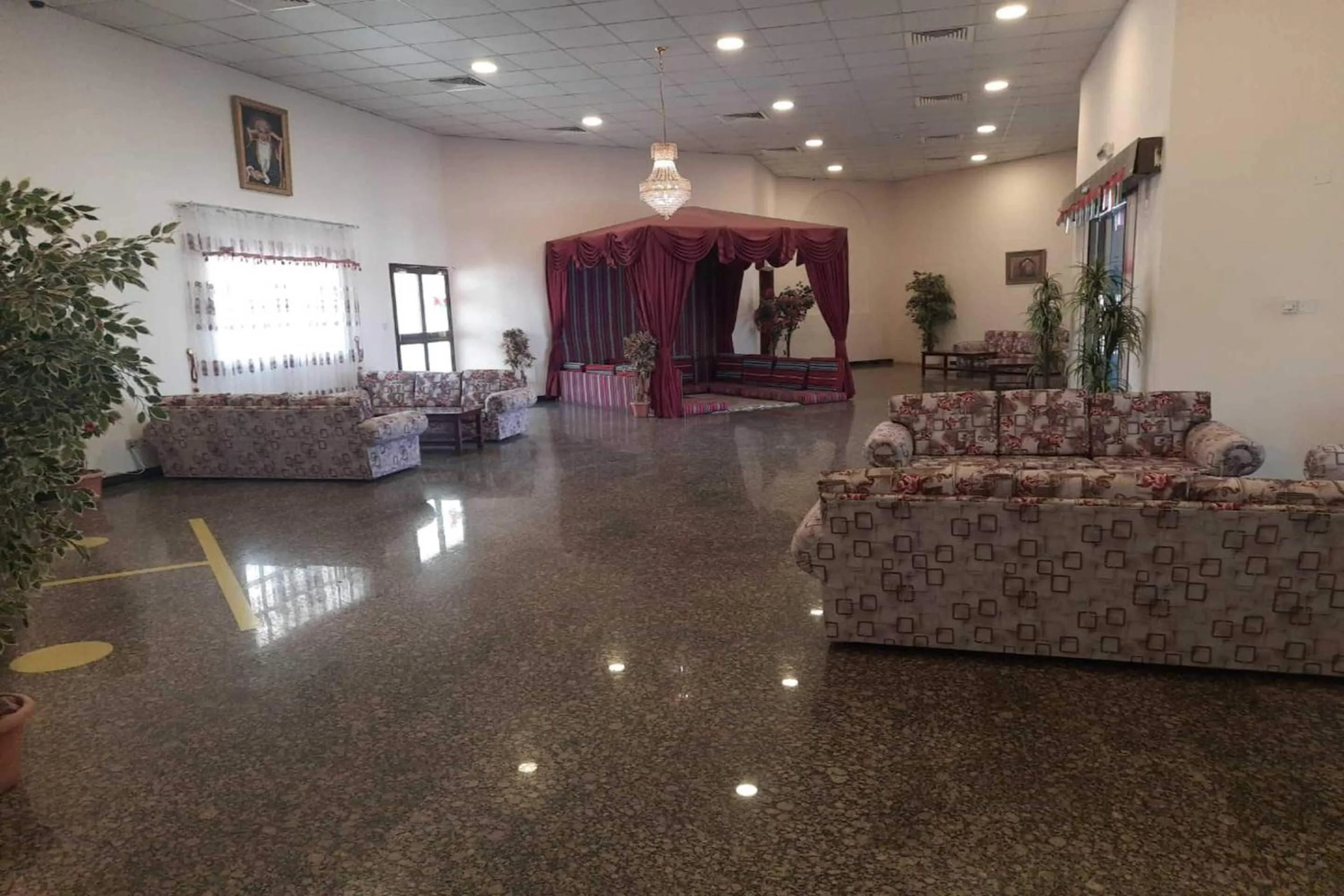 Lobby or reception in OYO 142 Al Sharqiya Sands Hotel