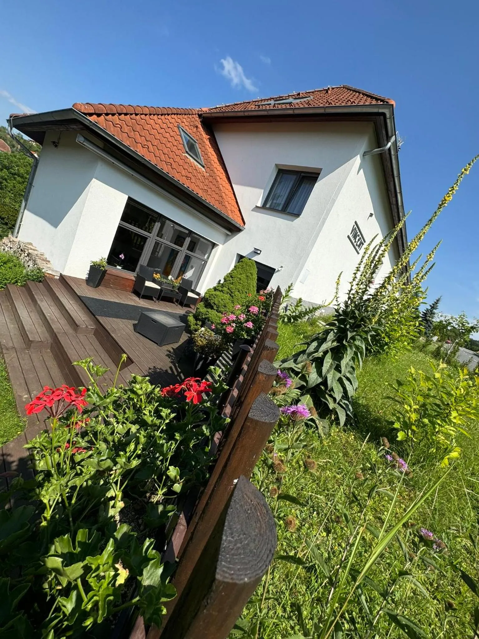 Property building in Hotel Vincent