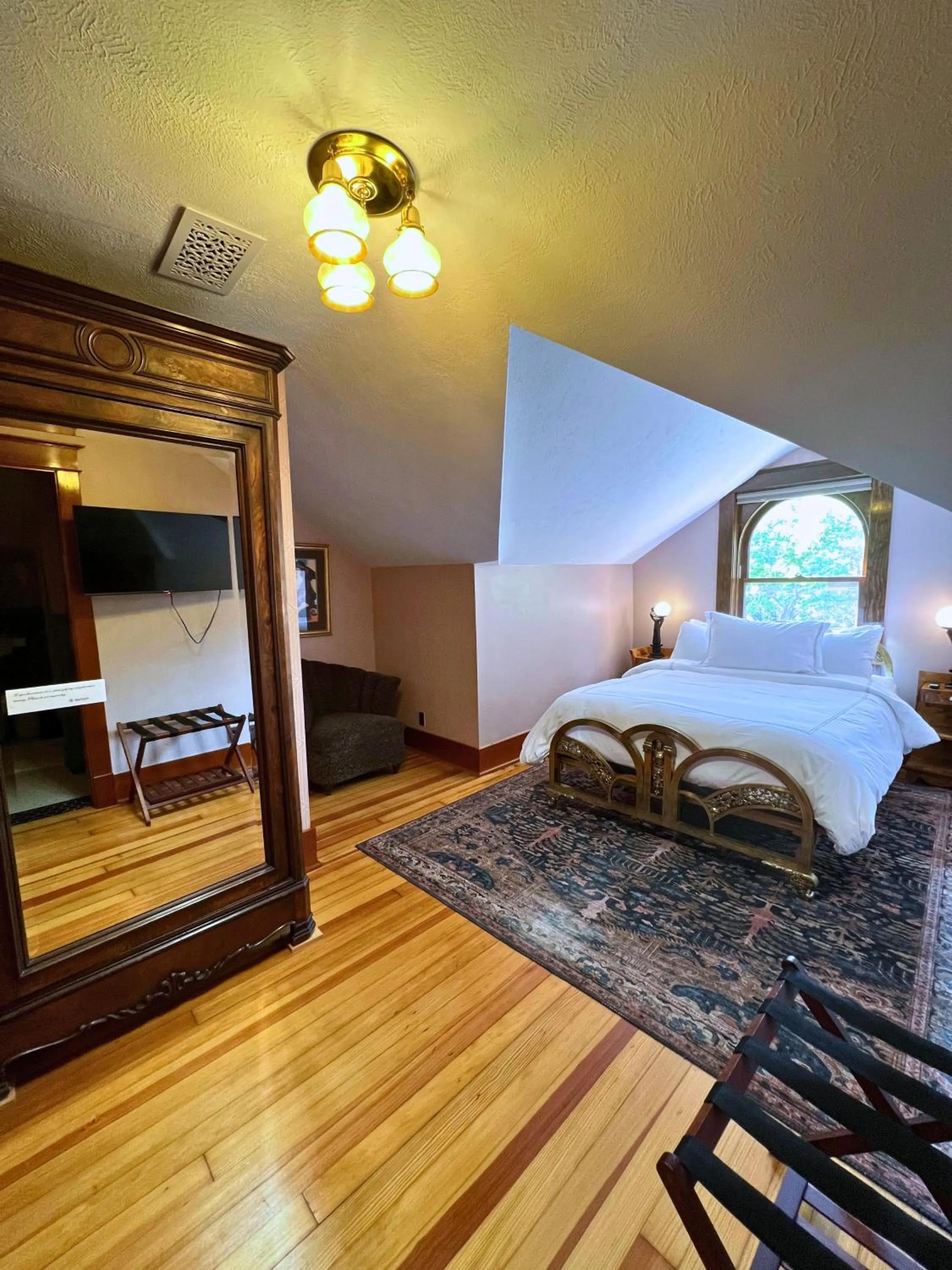 Bed in Martha's Bed and Breakfast