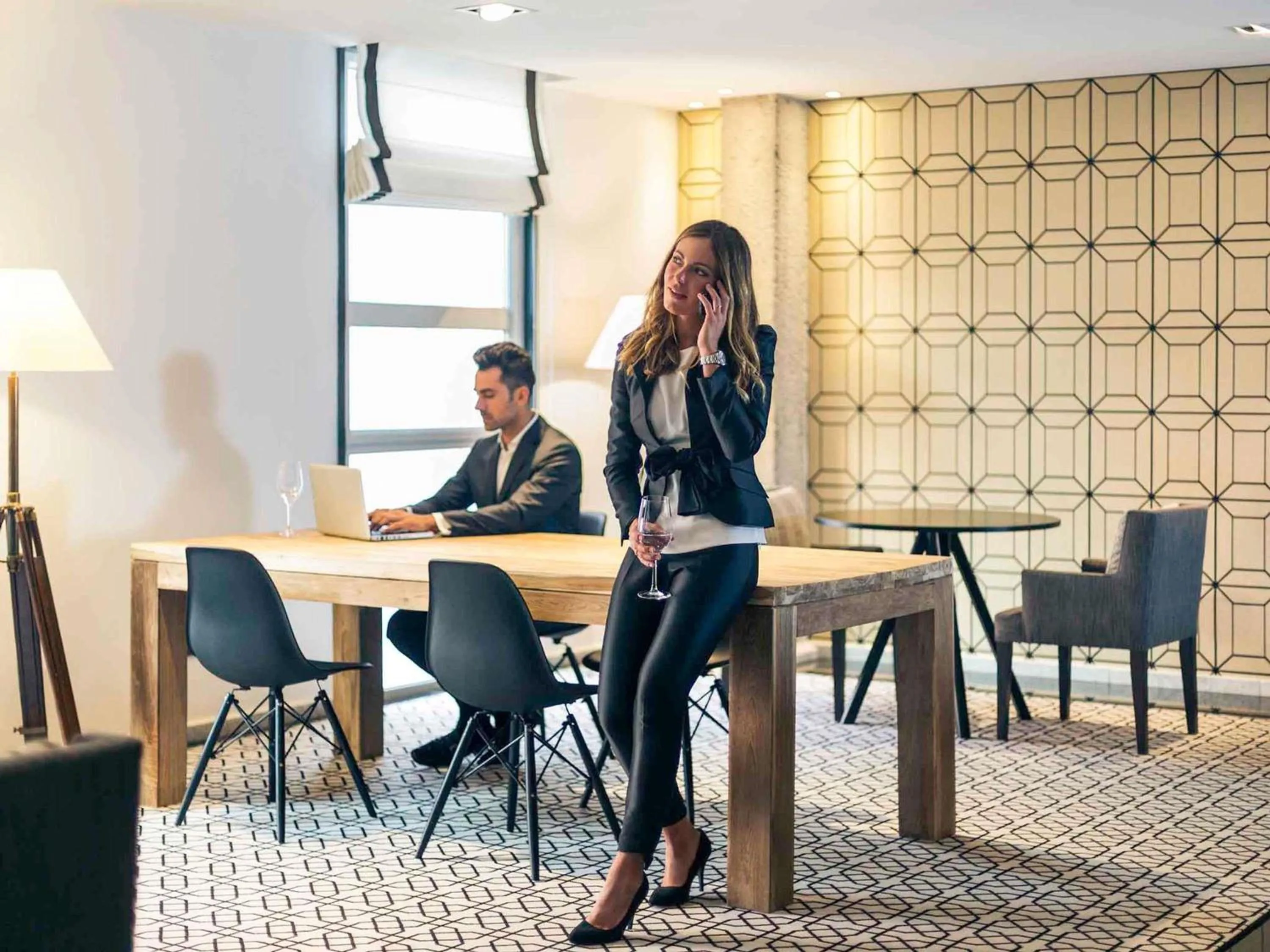 Meeting/conference room in Hotel Mercure Jardines de Albia