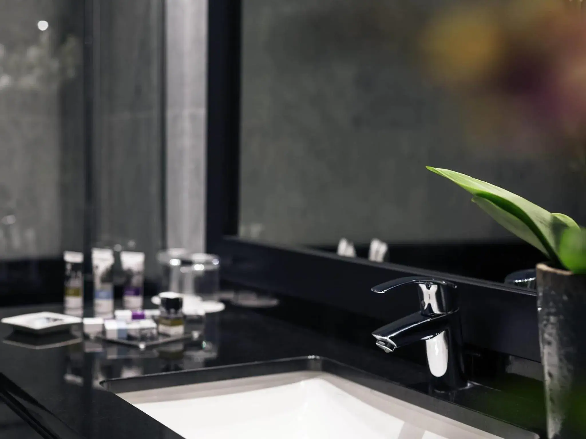 Bedroom in Hotel Mercure Jardines de Albia Bedroom in Hotel Mercure Jardines de Albia