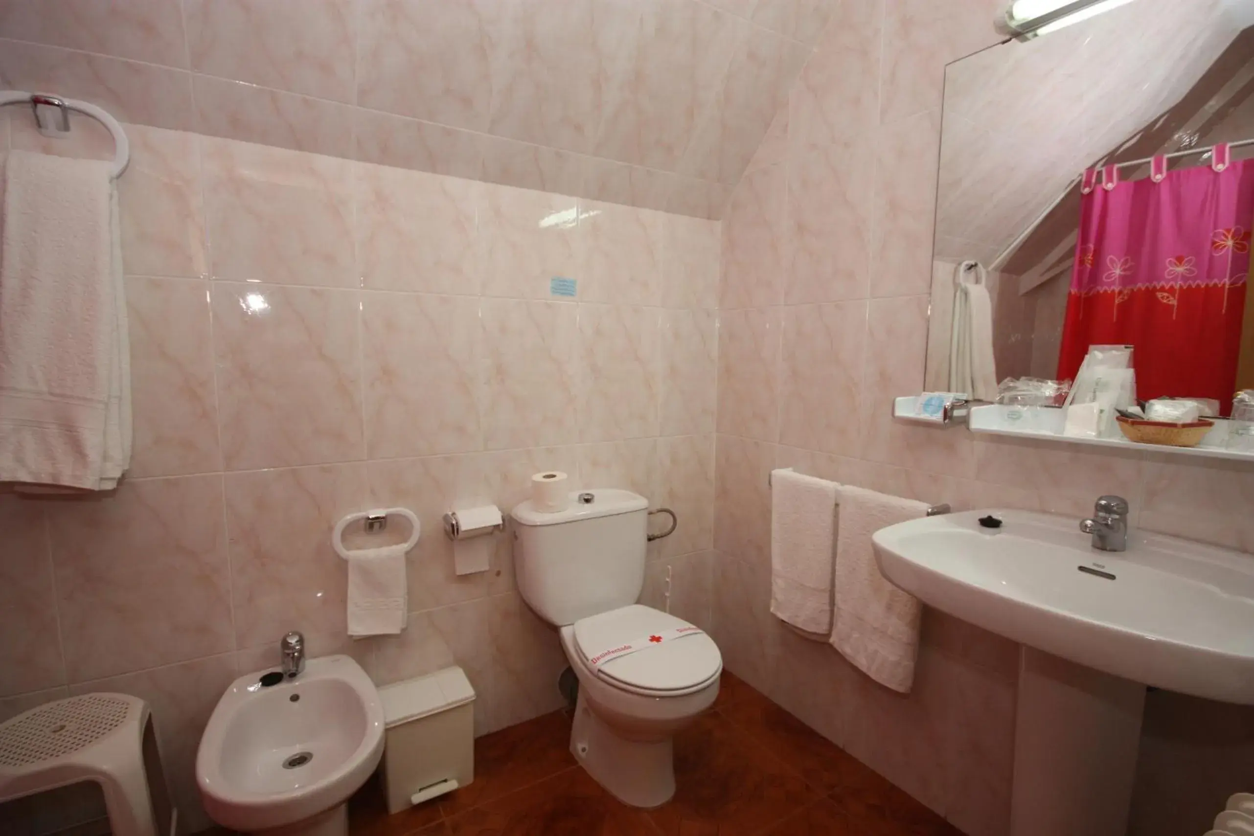 Bathroom in Hotel Rural Montaña de Cazorla Bathroom in Hotel Rural Montaña de Cazorla