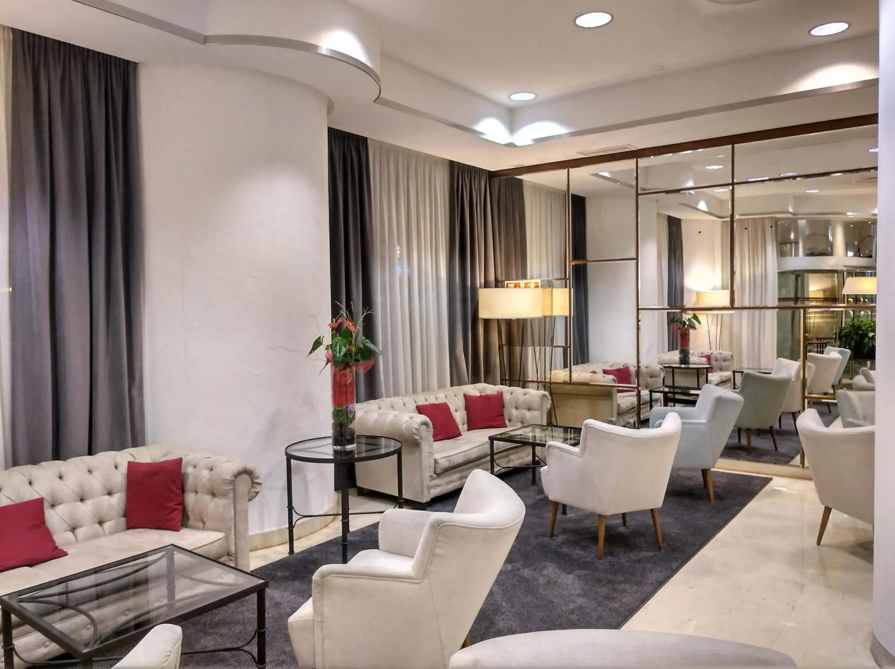 Lounge or bar in Hotel Gran Via Lounge or bar in Hotel Gran Via