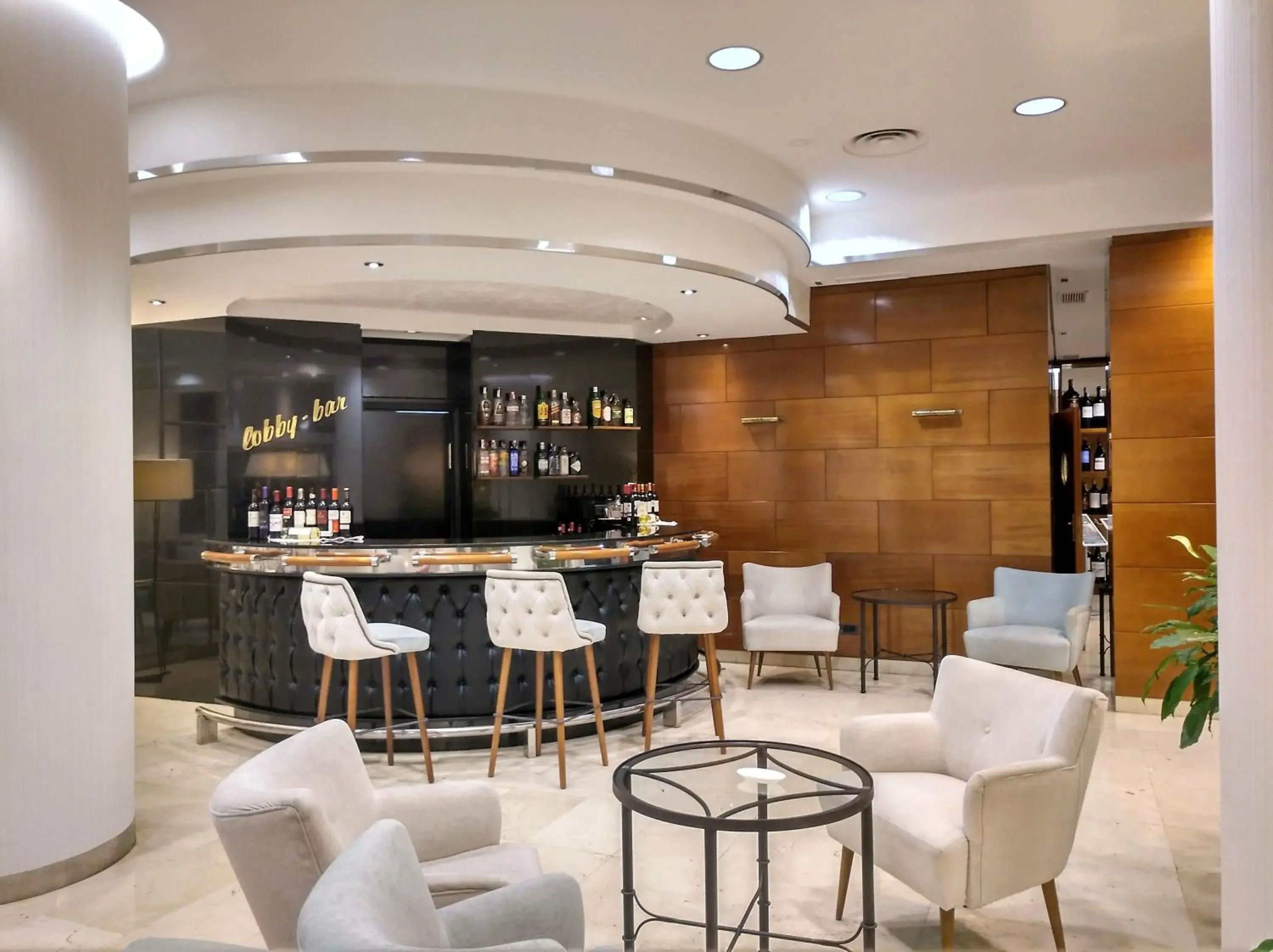 Lounge or bar in Hotel Gran Via Lounge or bar in Hotel Gran Via
