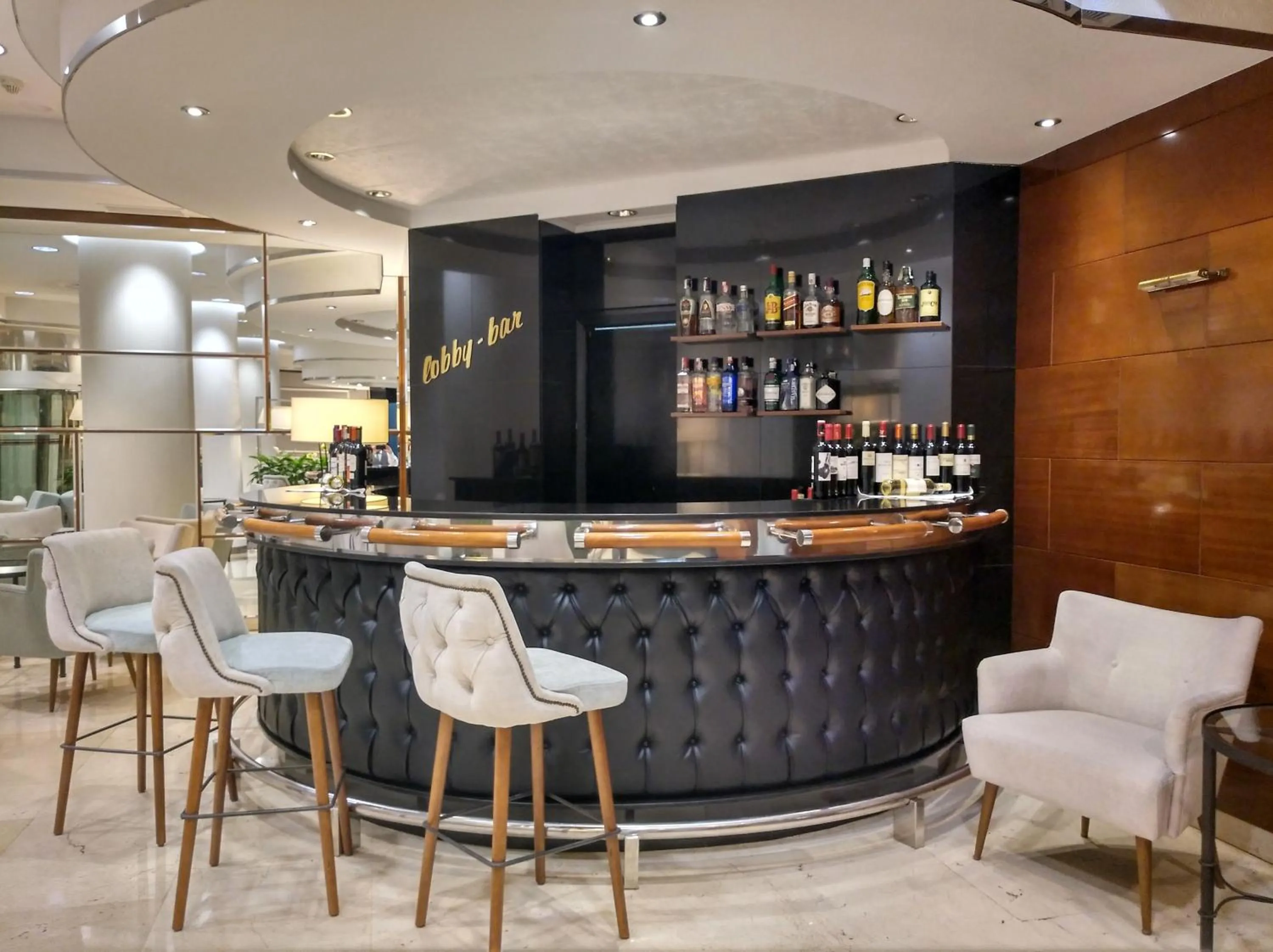 Lounge or bar in Hotel Gran Via