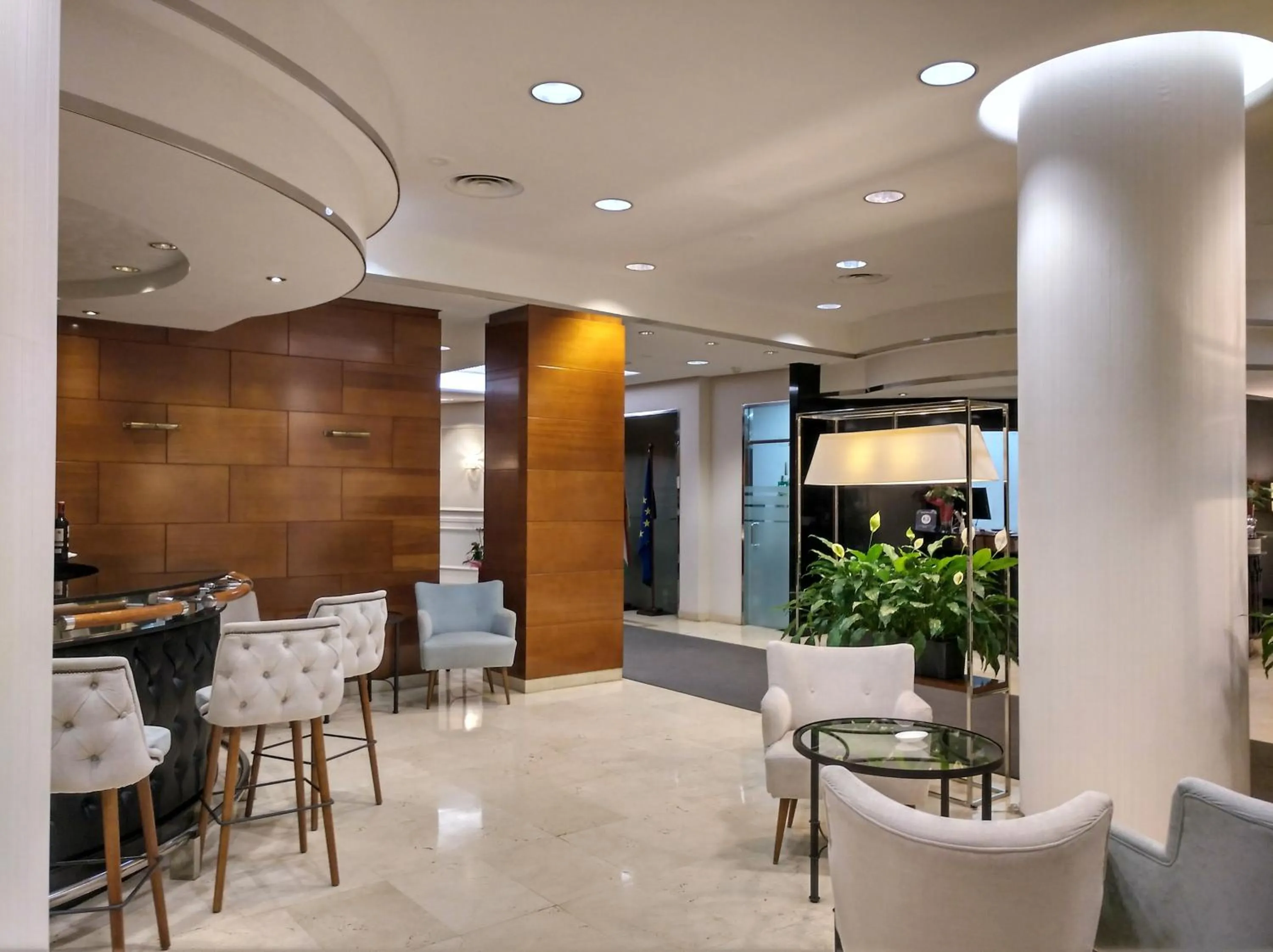 Lounge or bar in Hotel Gran Via