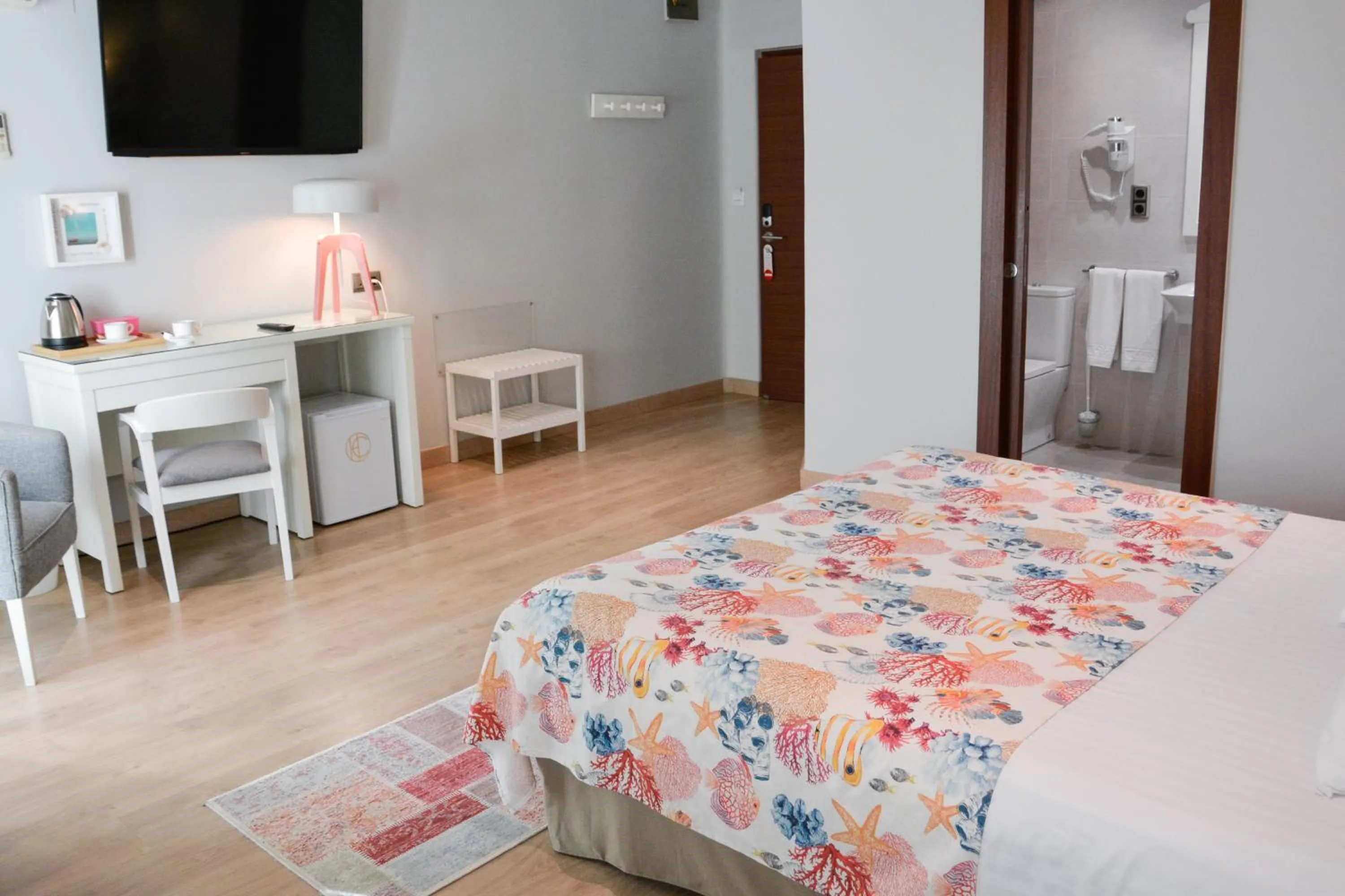 Photo of the whole room, Bed in Hotel Costasol