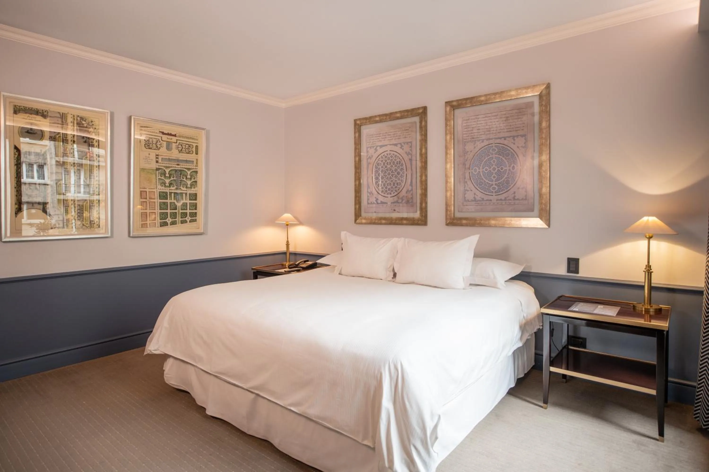 Photo of the whole room, Bed in The Singular Santiago