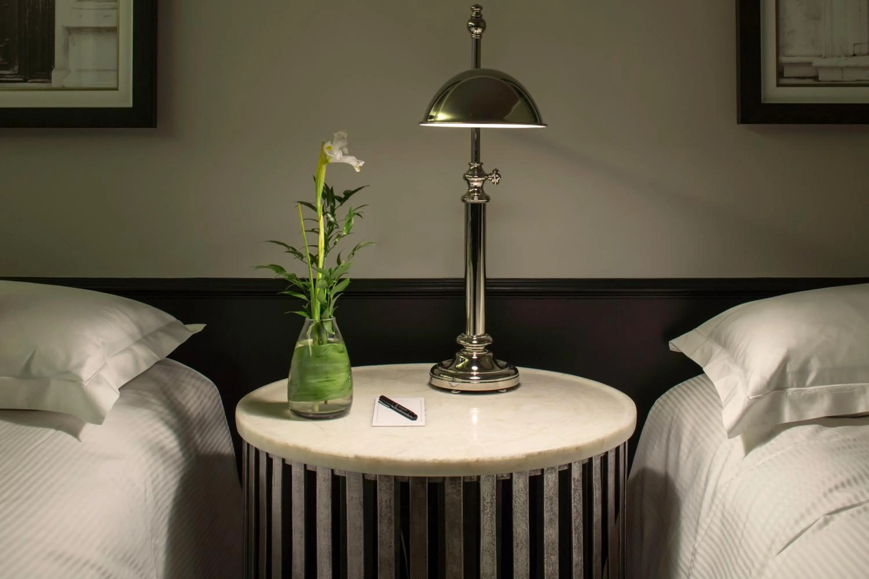 Photo of the whole room, Bed in The Singular Santiago