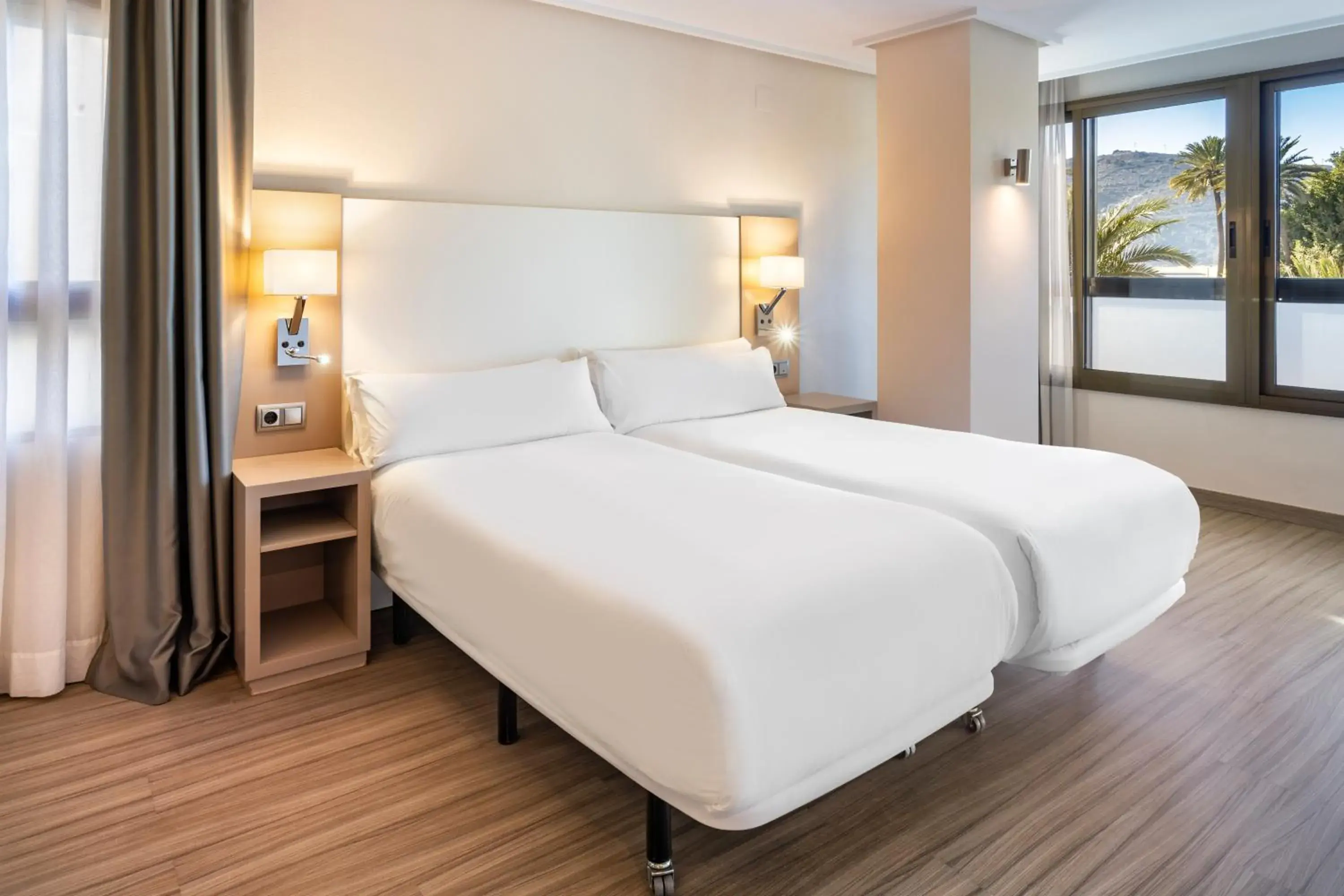 Deluxe Double Room in B&B HOTEL Cartagena Cartagonova Deluxe Double Room in B&B HOTEL Cartagena Cartagonova