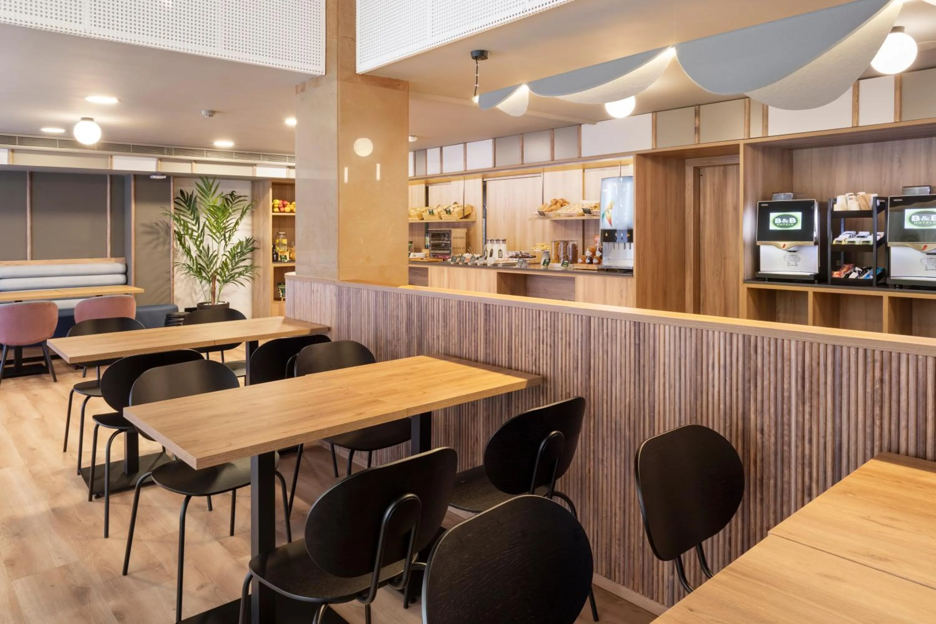 Seating area in B&B HOTEL Cartagena Cartagonova