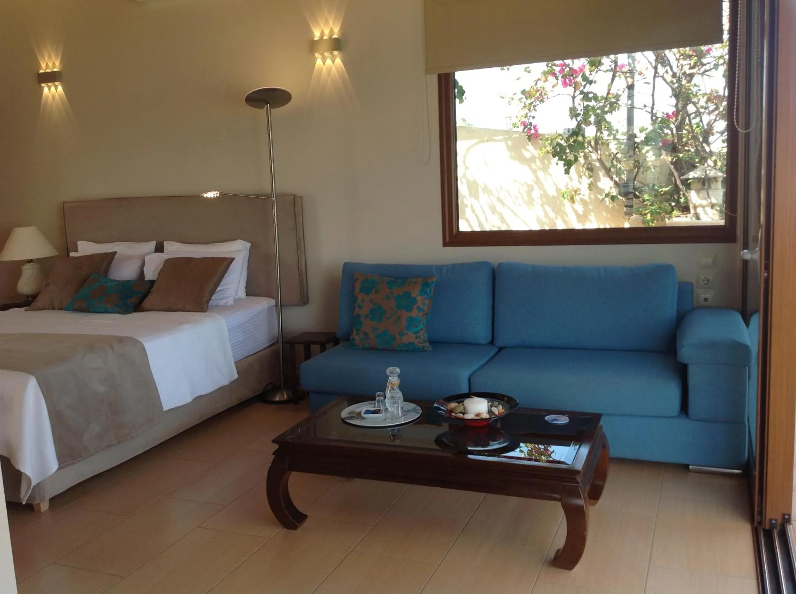 Property building, Bed in Asterias Studios & Apartments