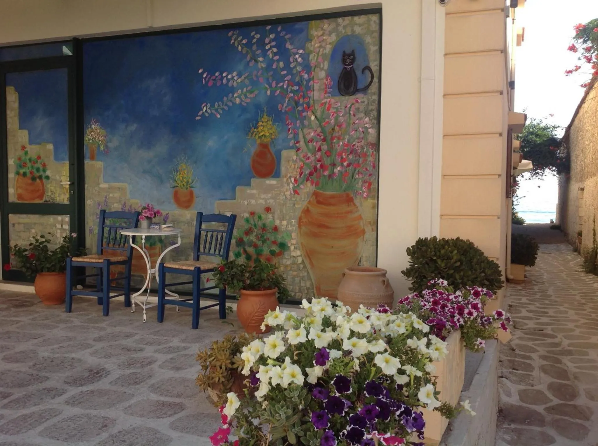 Facade/entrance in Asterias Studios & Apartments