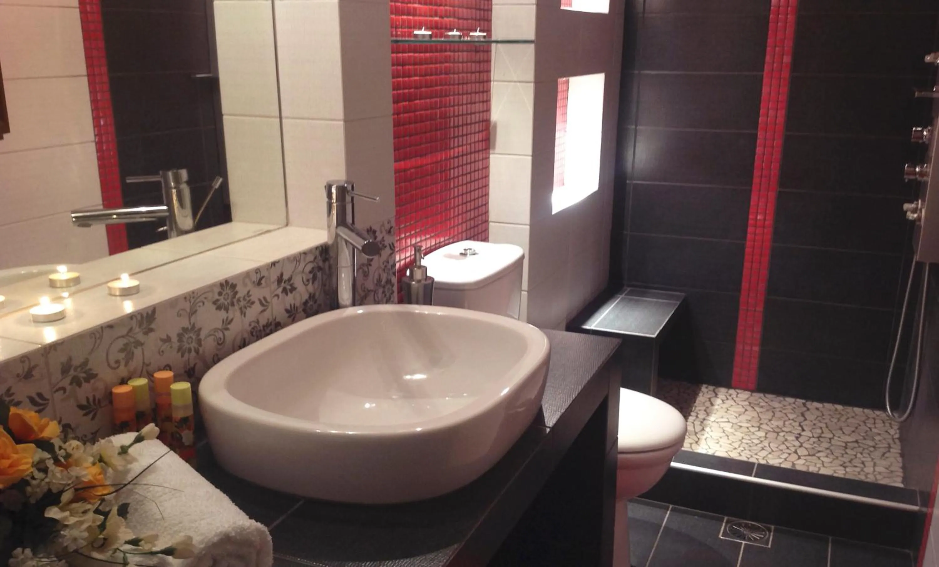 Bathroom in Asterias Studios & Apartments