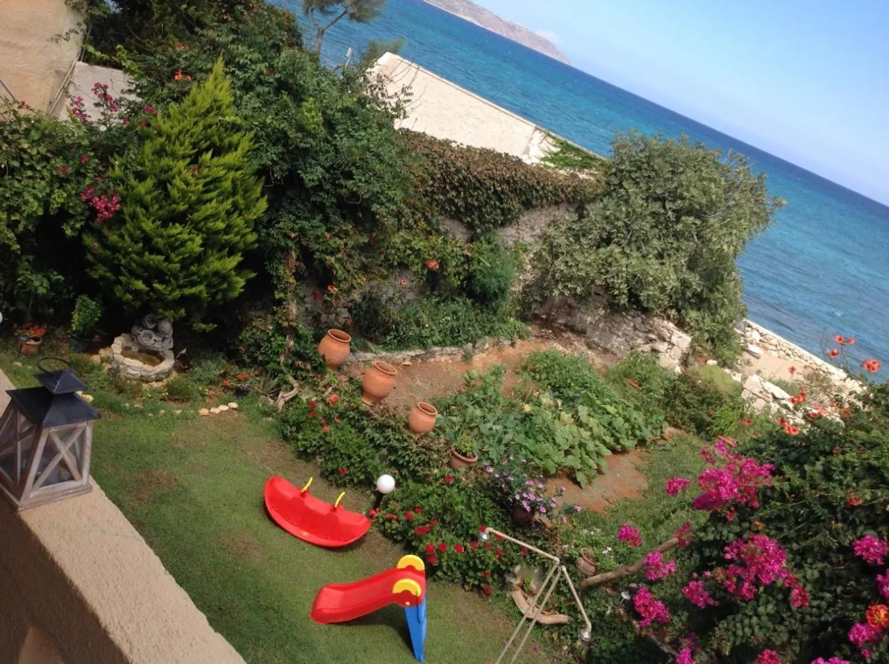 Garden in Asterias Studios & Apartments
