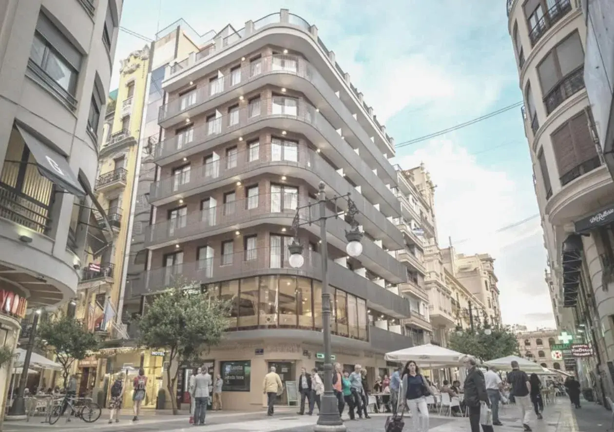 Property building in Hotel RH Sorolla Centro Property building in Hotel RH Sorolla Centro