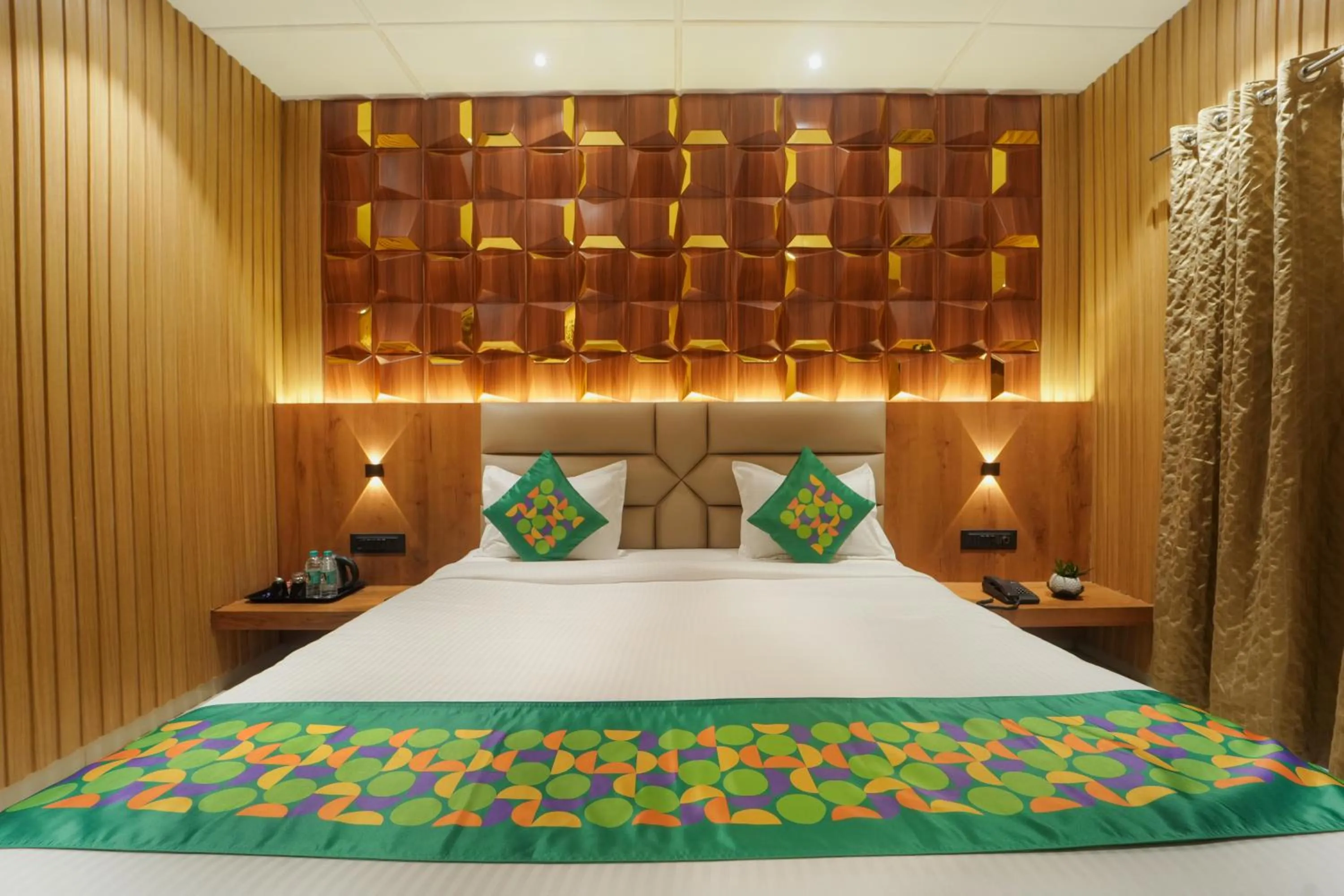 Bedroom, Bed in Treebo Iceberg