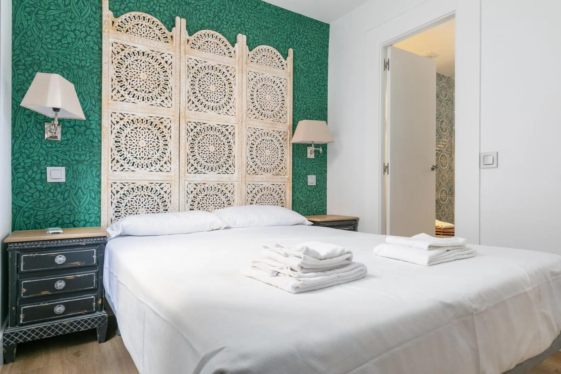 Bed in H-A Aparthotel Hotel Quo