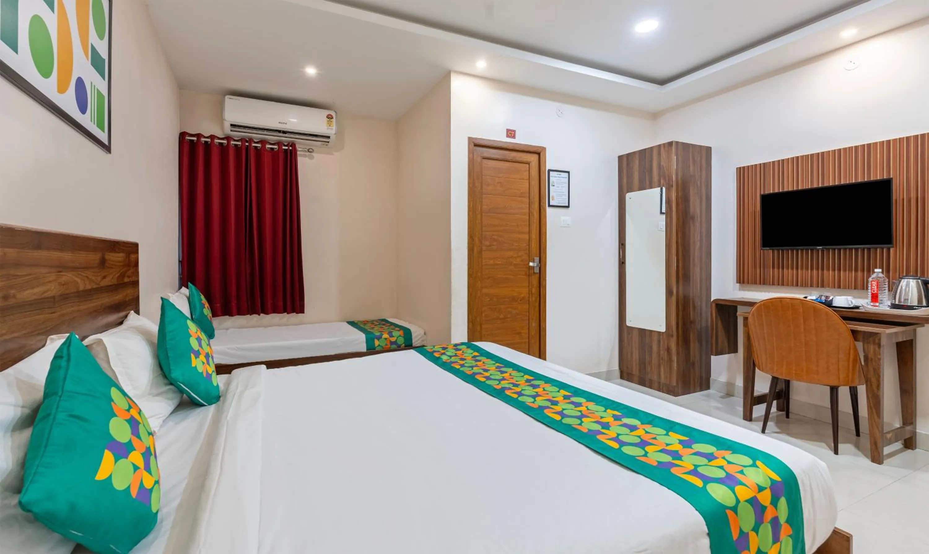 Bedroom, Bed in Treebo Elite Inn