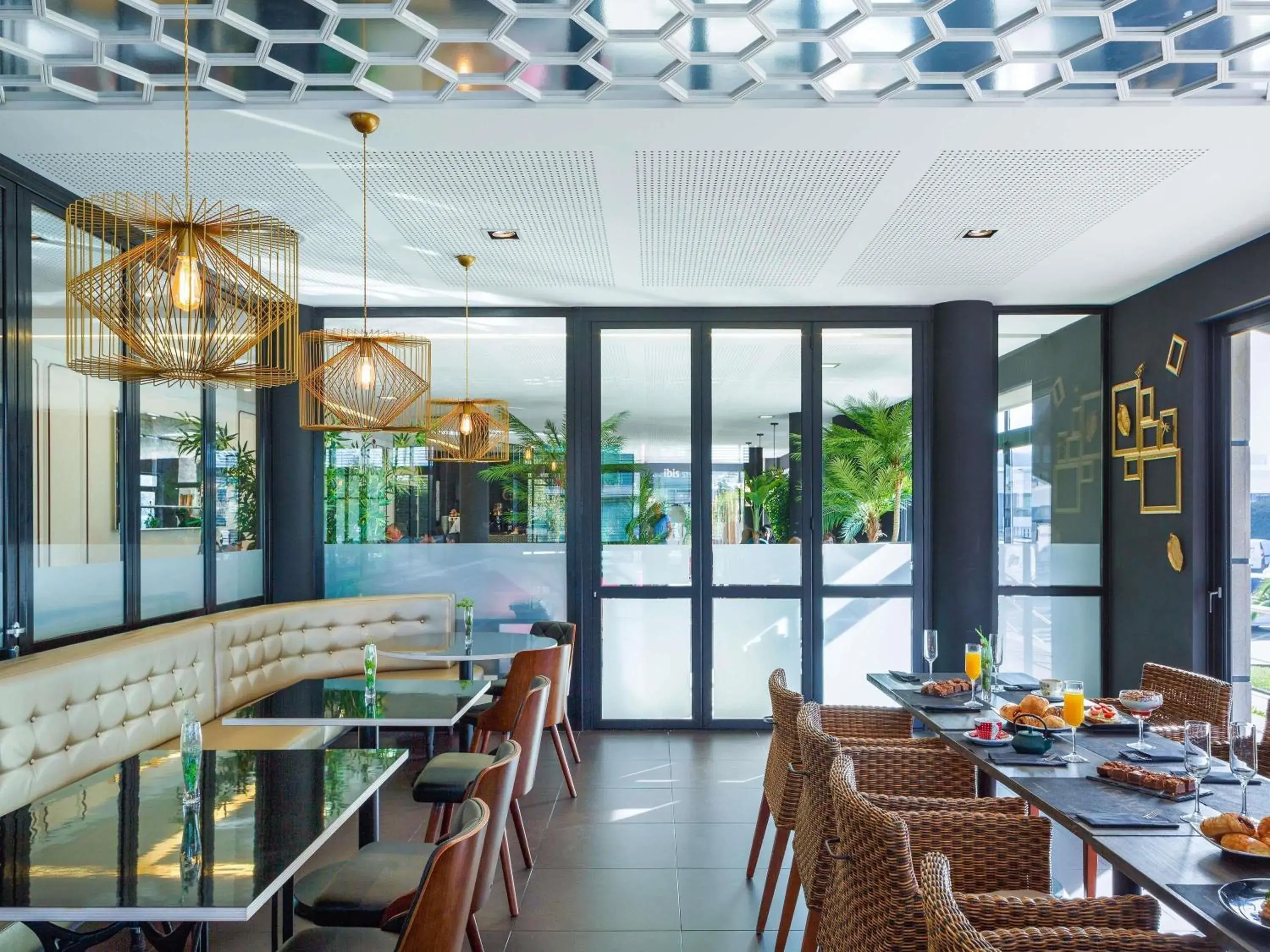 Restaurant/places to eat in Ibis Styles A Coruna Restaurant/places to eat in Ibis Styles A Coruna