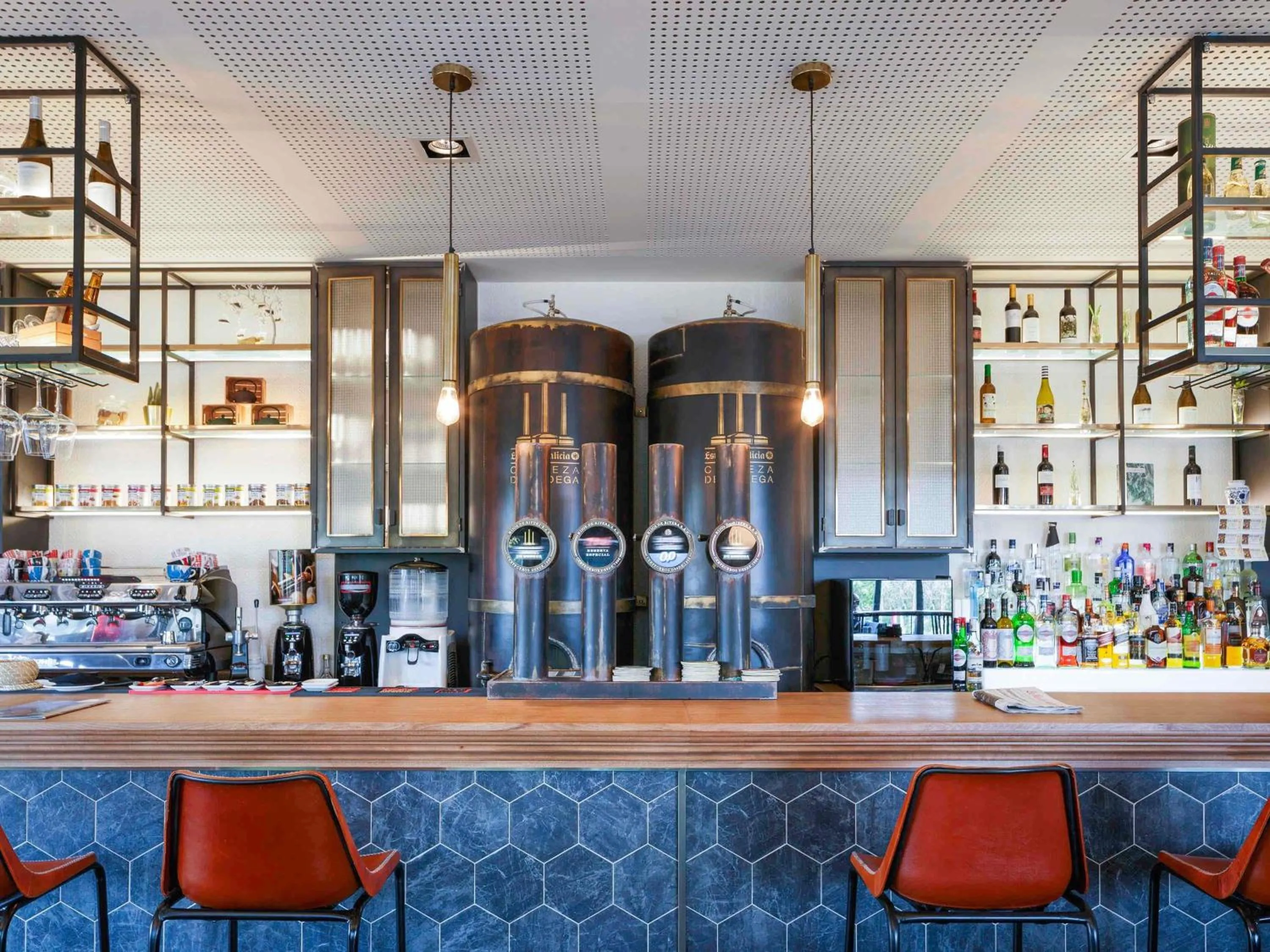 Lounge or bar in Ibis Styles A Coruna