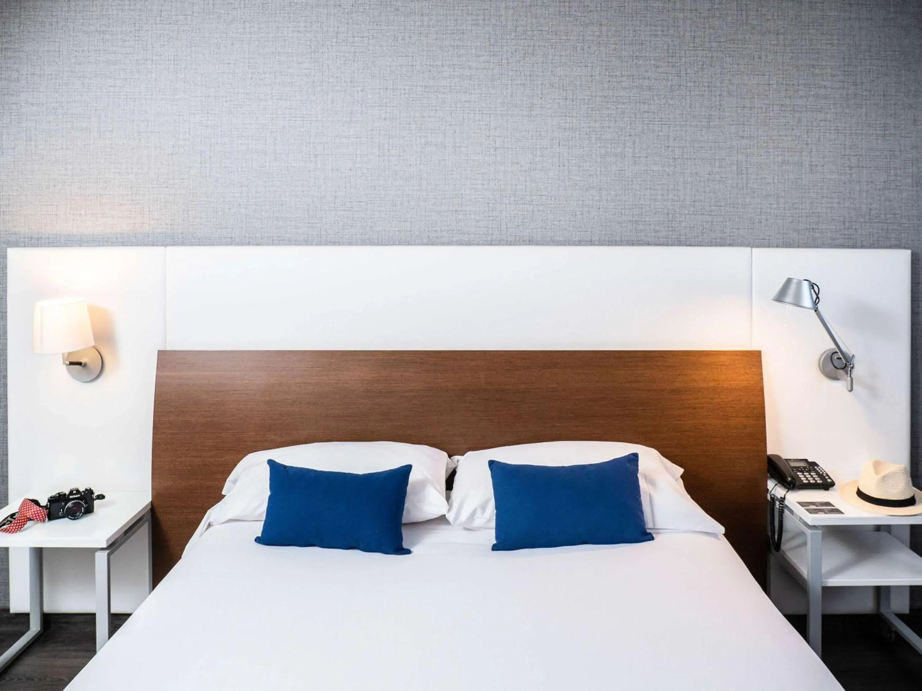 Property building, Bed in Ibis Styles A Coruna Property building, Bed in Ibis Styles A Coruna