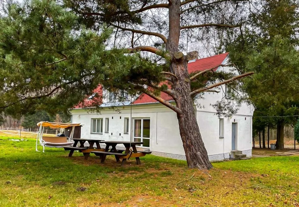 Five-Bedroom House in Wellness Hotel Orlík