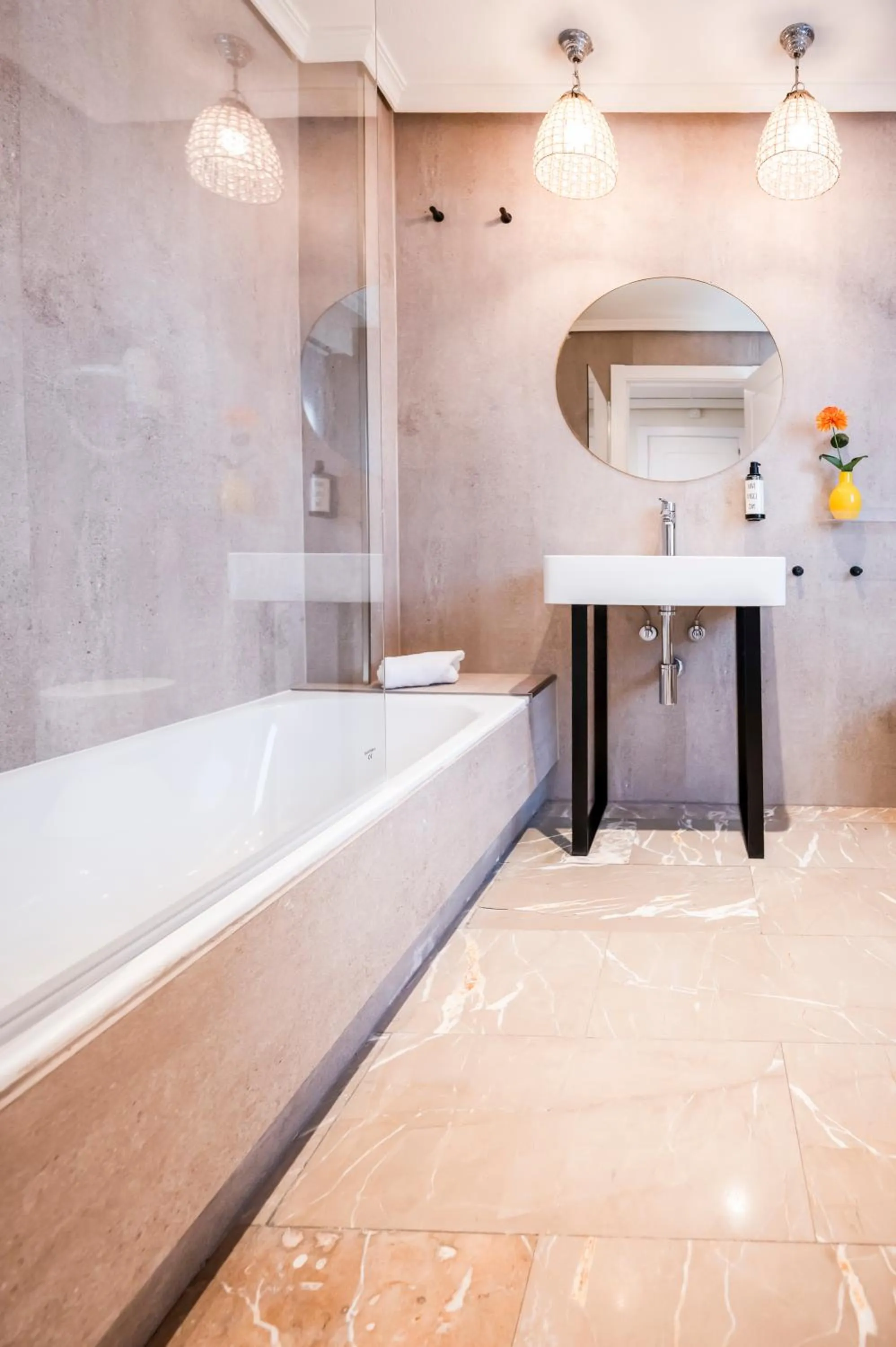 Bathroom in Apartamentos G3 Galeon