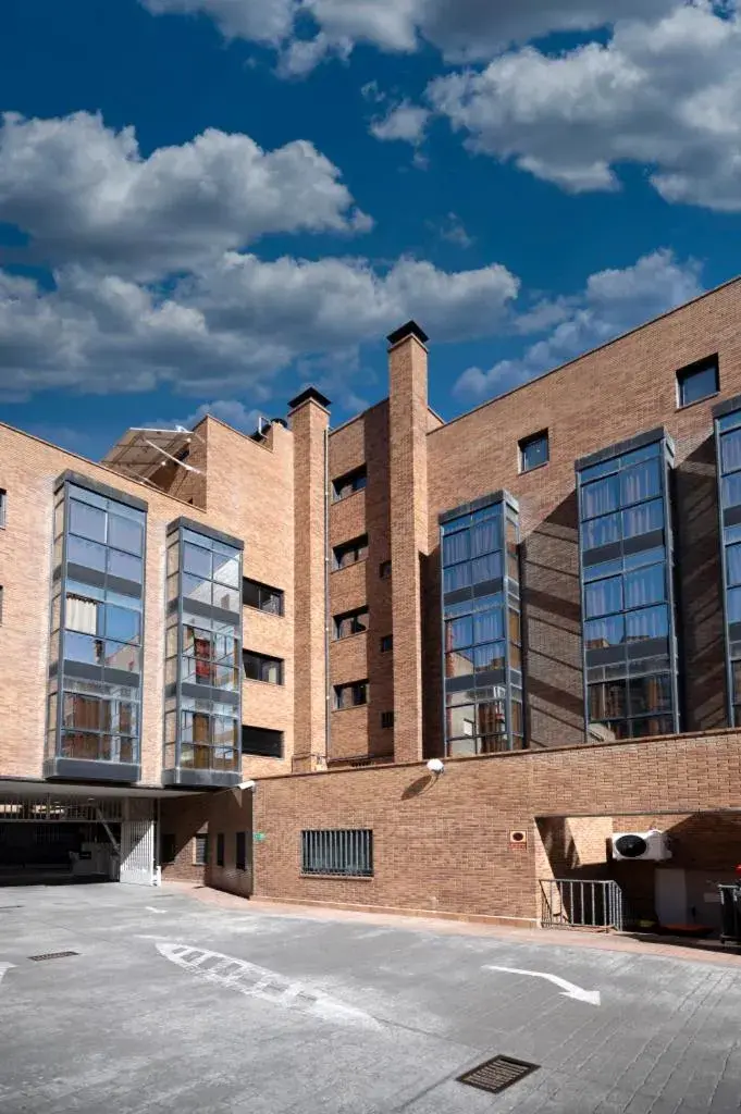 Property building in Apartamentos G3 Galeon Property building in Apartamentos G3 Galeon