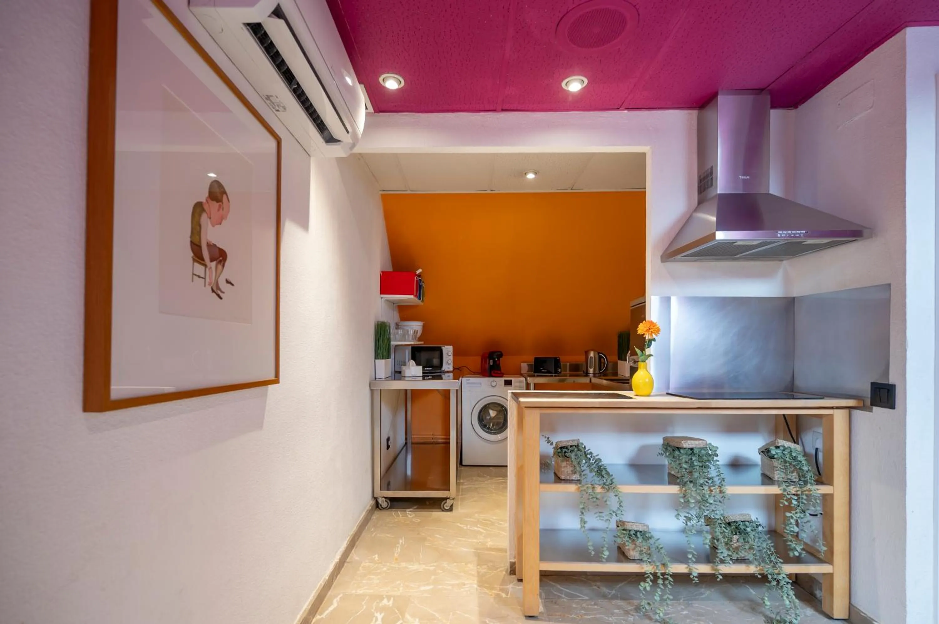 Kitchen or kitchenette in Apartamentos G3 Galeon