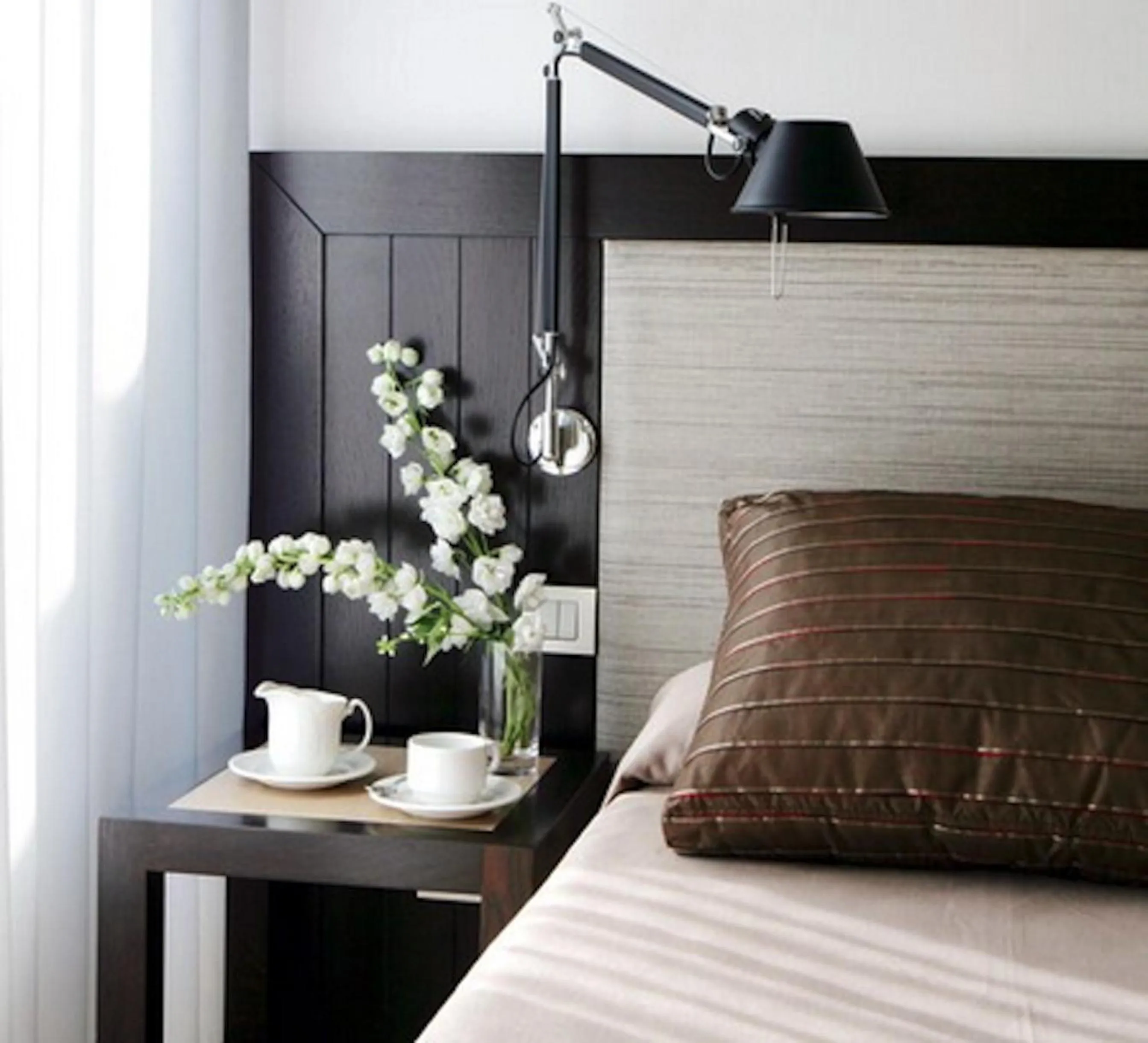 Decorative detail, Bed in Park Hotel