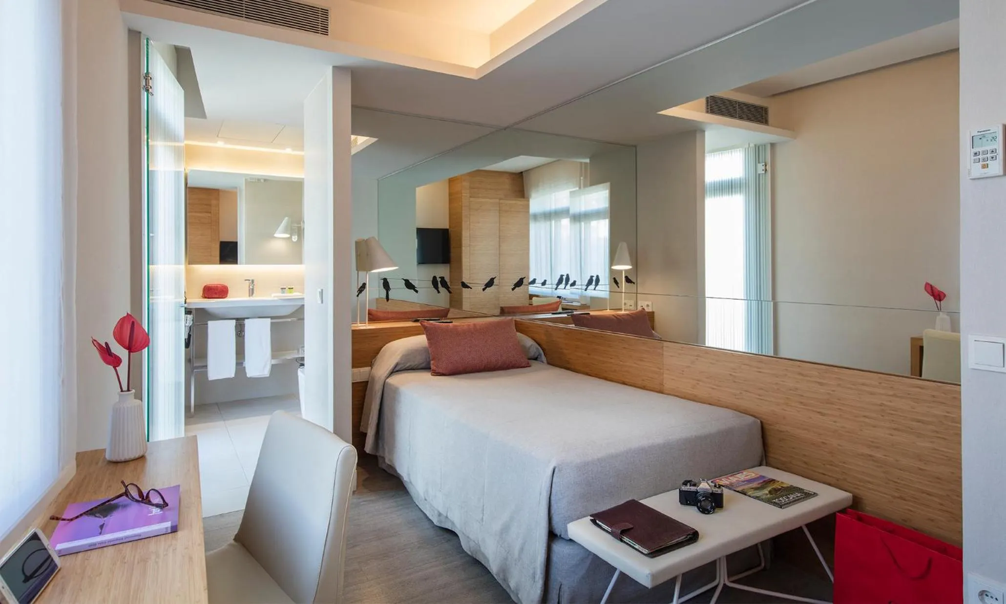 Bathroom, Bed in Park Hotel