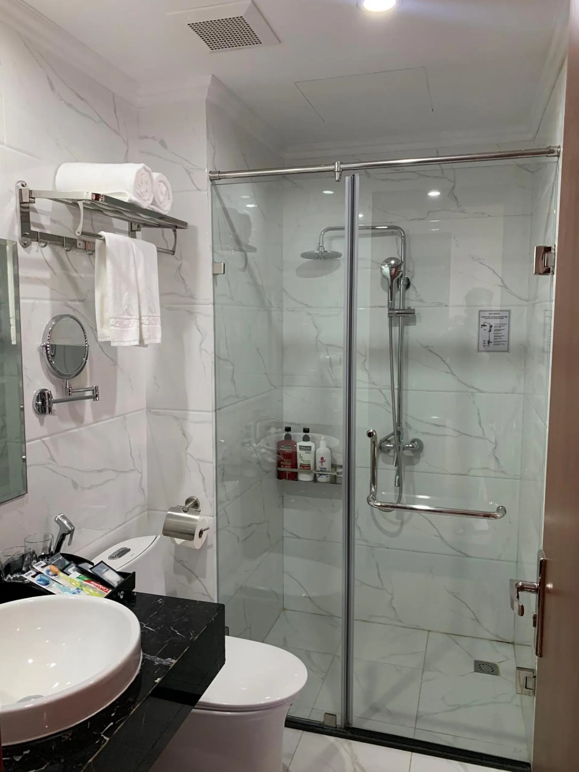 A25 Hotel - Bãi Cháy Hạ Long