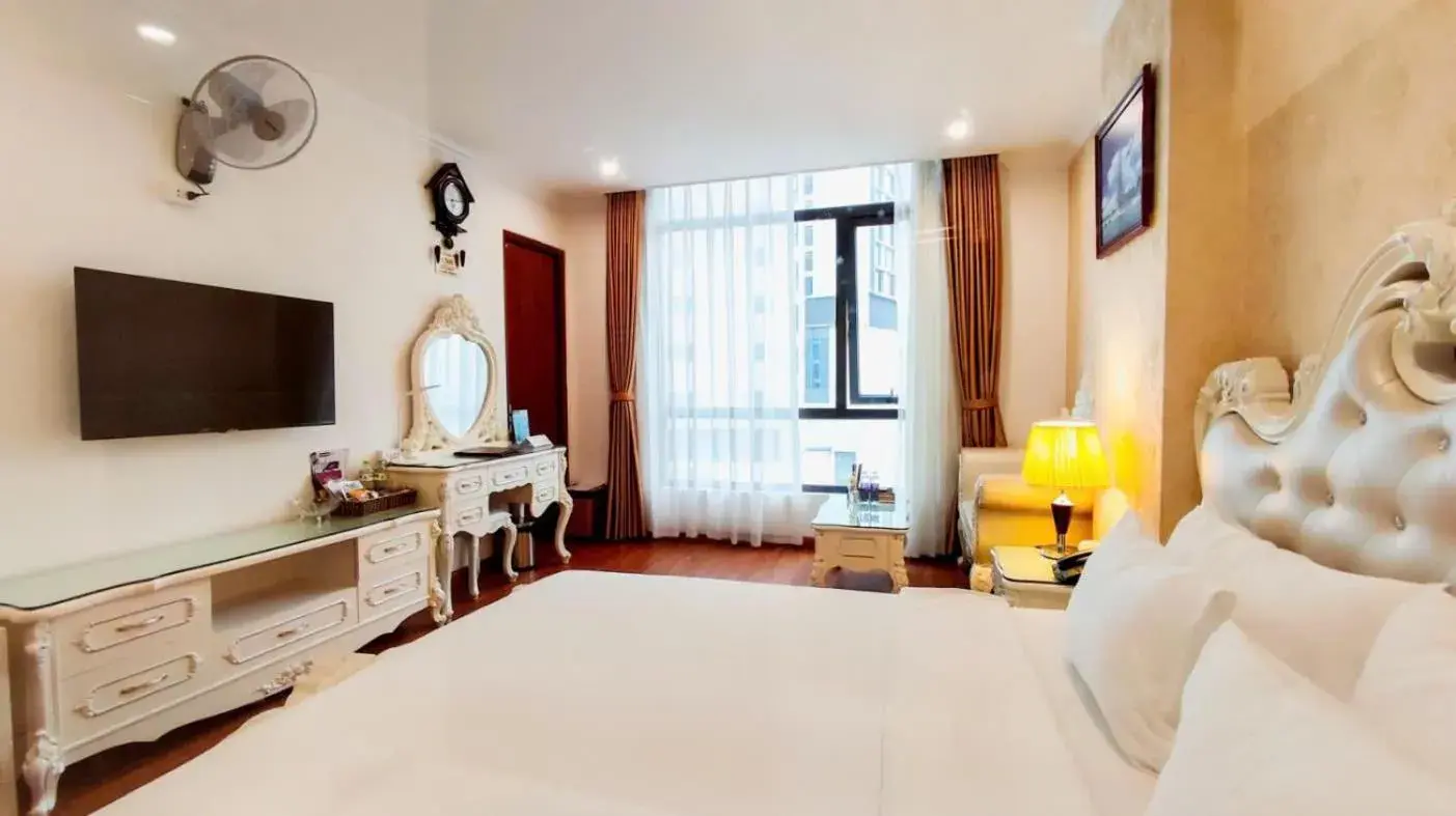 Double or Twin Room with Private Bathroom in A25 Hotel - Bãi Cháy Hạ Long Double or Twin Room with Private Bathroom in A25 Hotel - Bãi Cháy Hạ Long